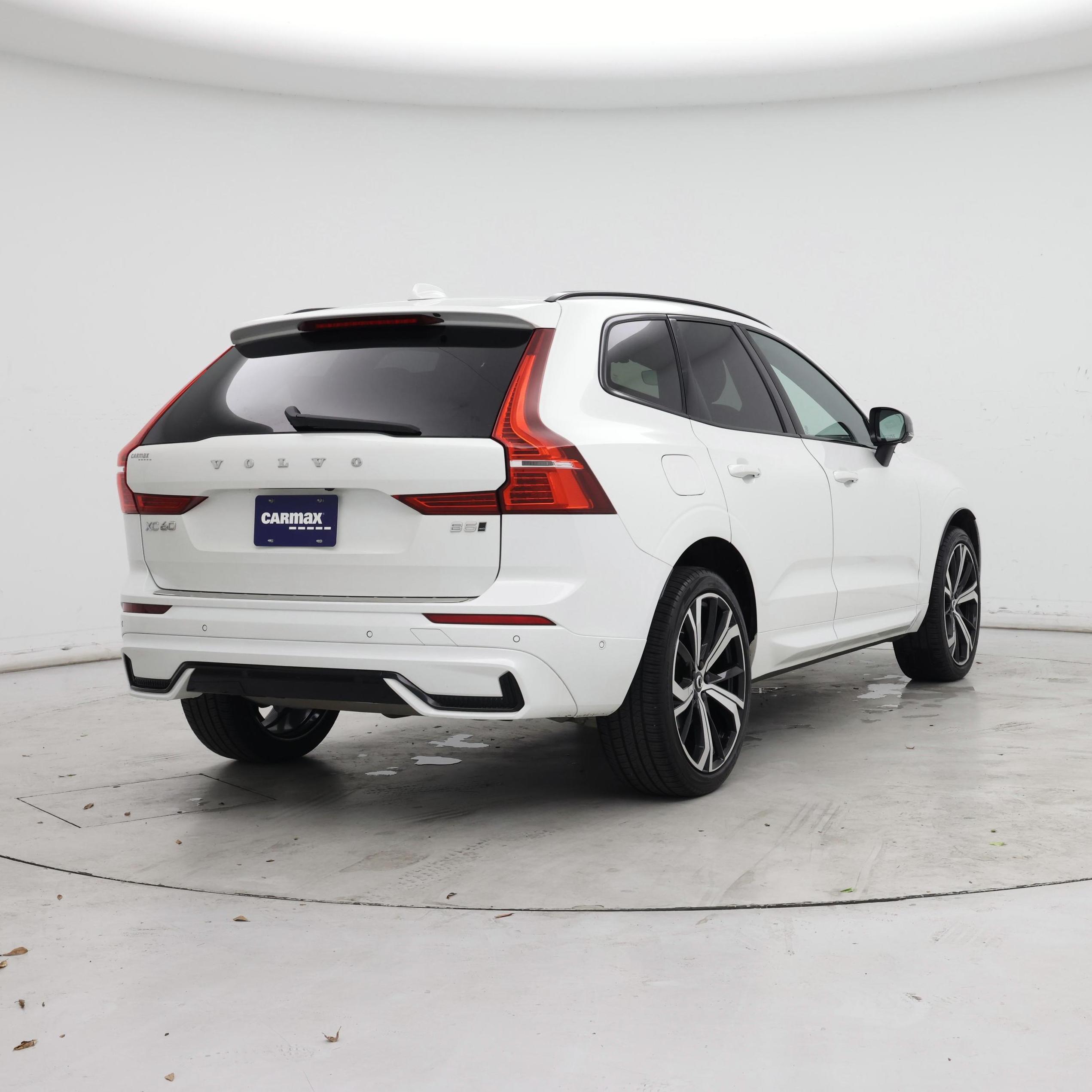 Thumbnail: 2023 Volvo XC60 - 8