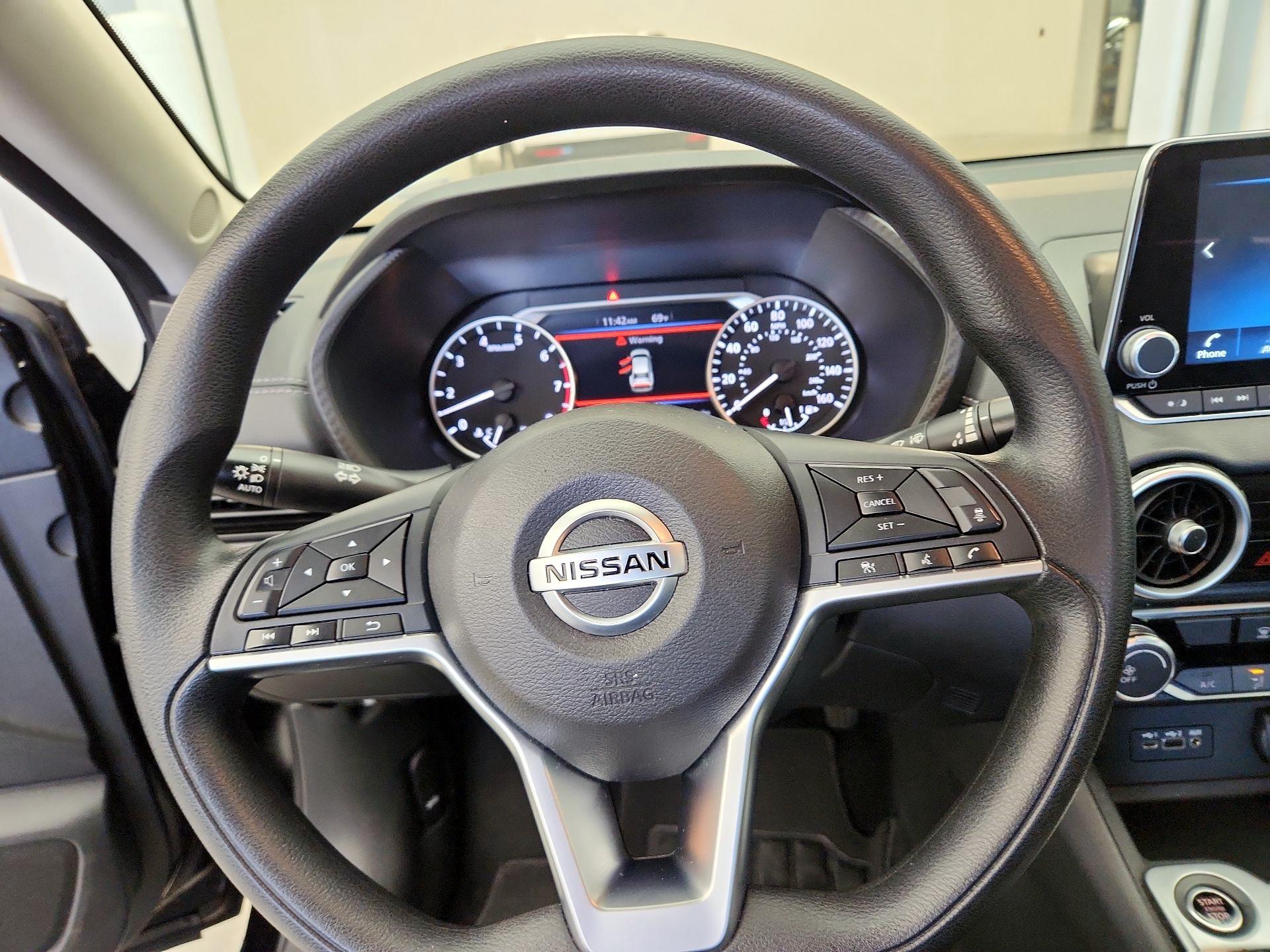 Thumbnail: 2023 Nissan Sentra - 10