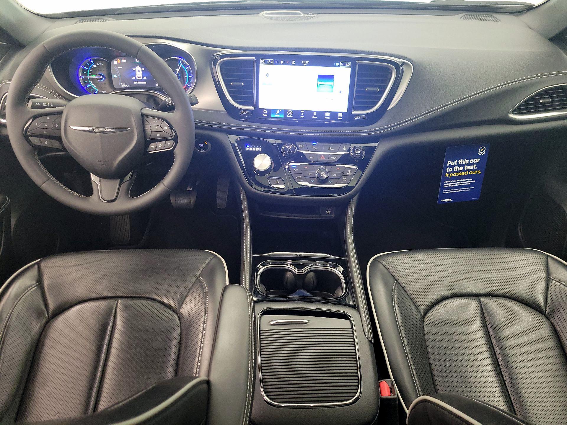 Thumbnail: 2023 Chrysler Pacifica - 9
