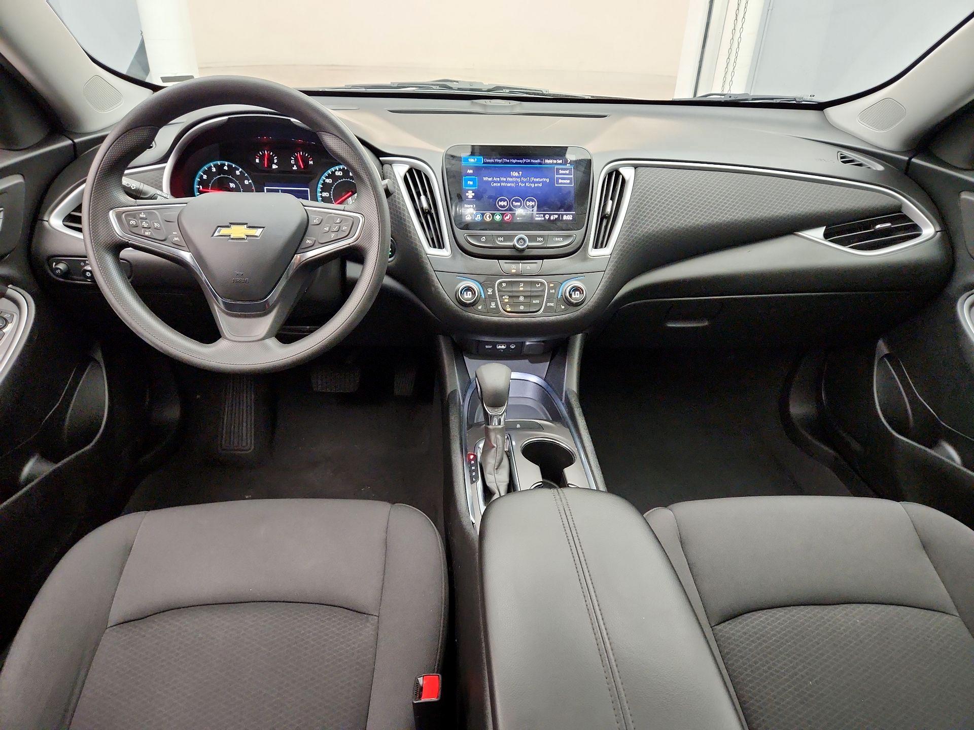 Thumbnail: 2023 Chevrolet Malibu - 9