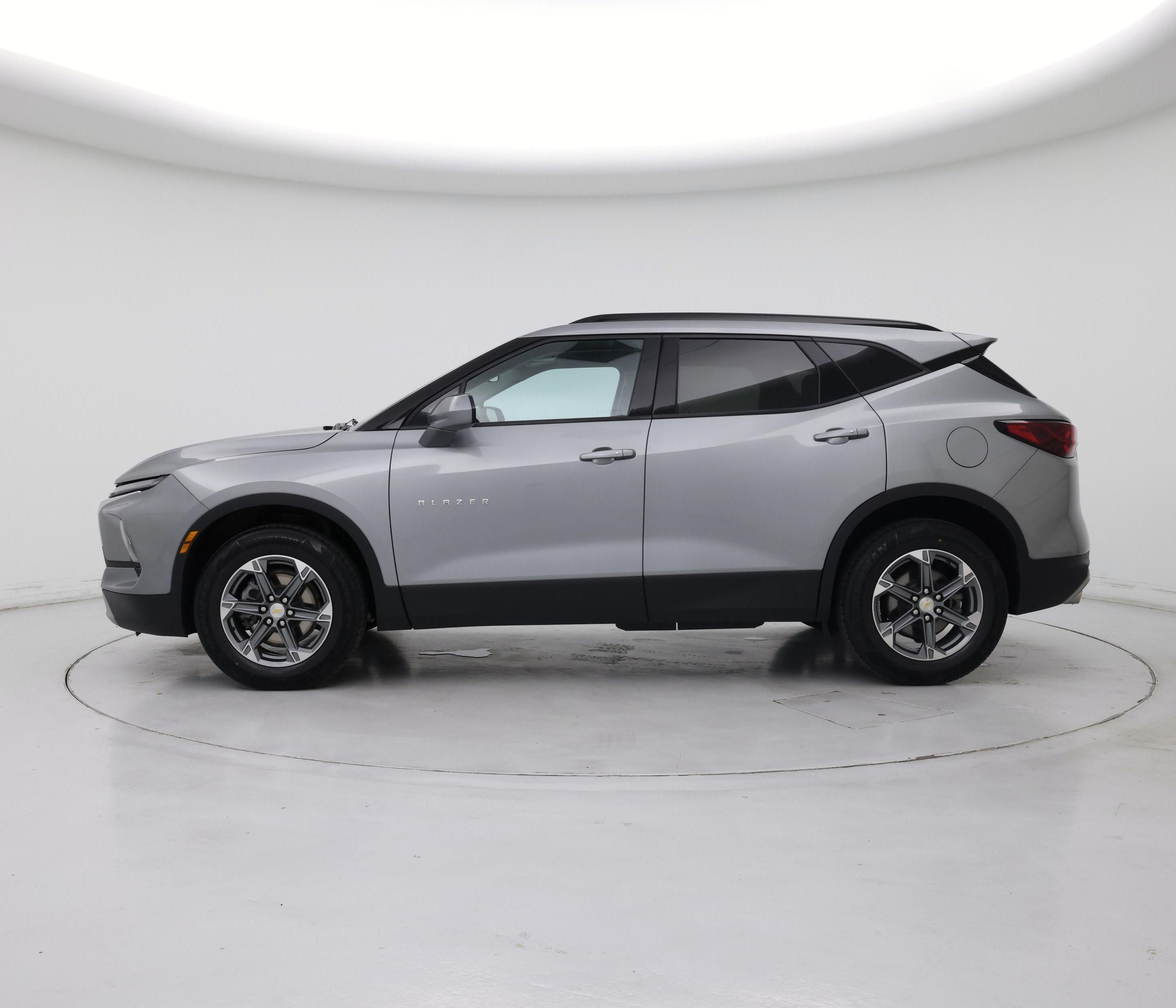 Thumbnail: 2023 Chevrolet Blazer - 3