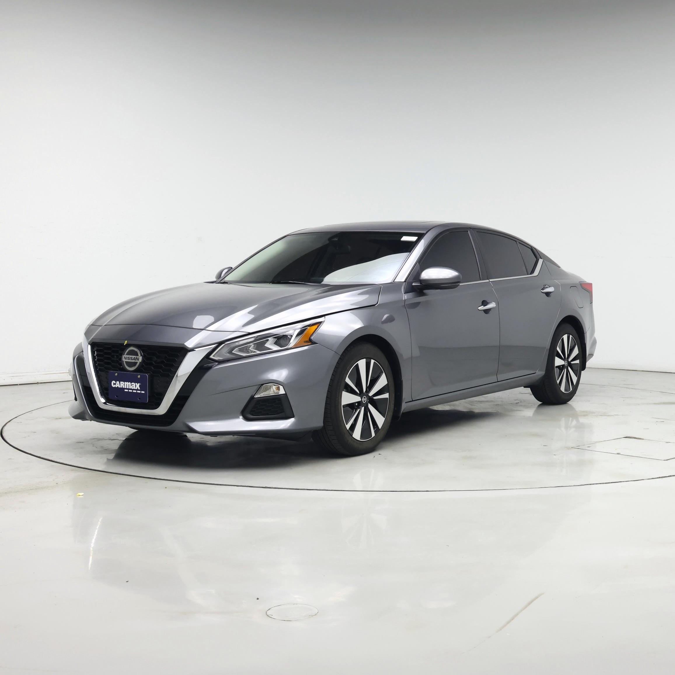 Thumbnail: 2022 Nissan Altima - 4