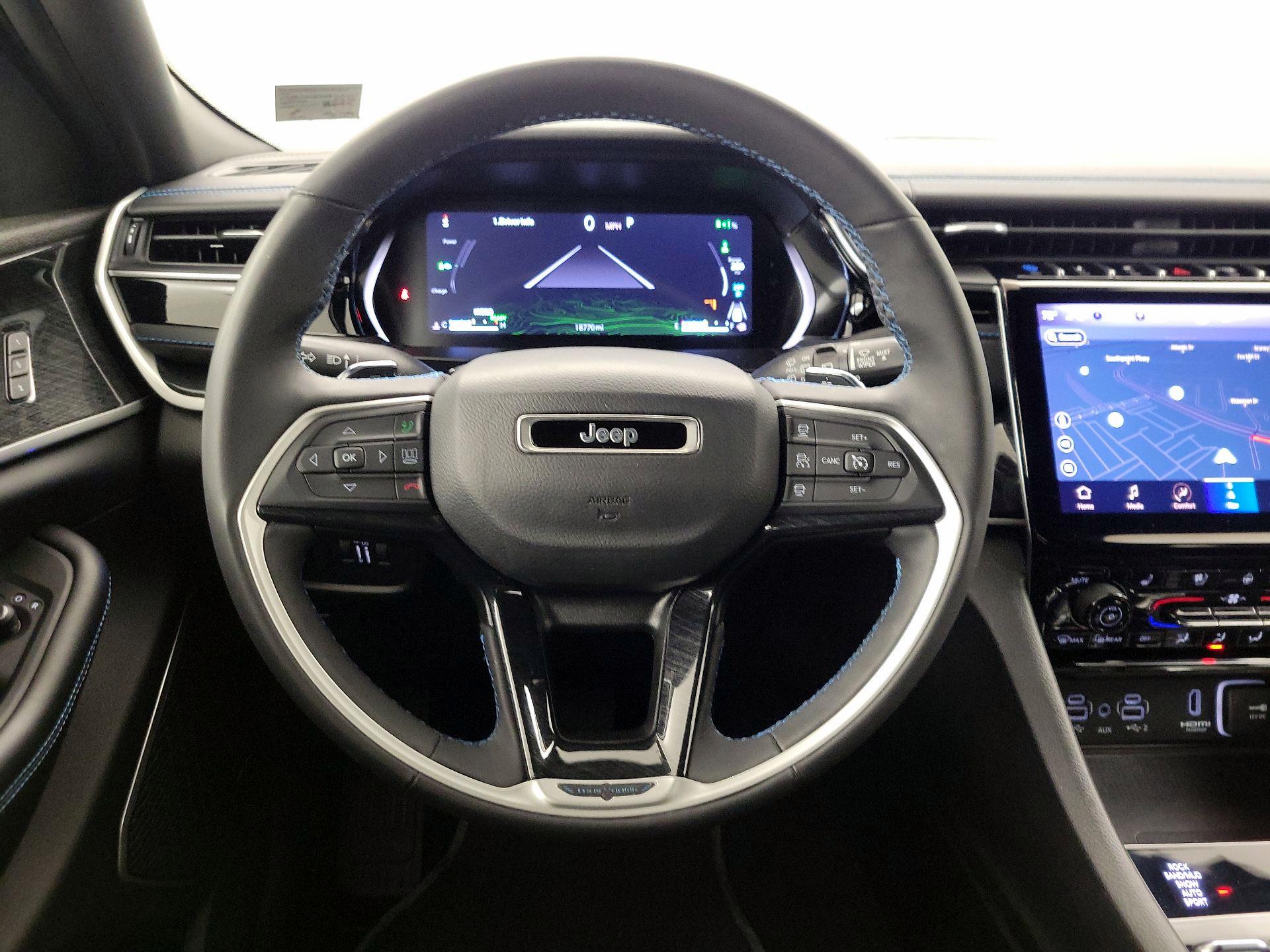 Thumbnail: 2022 Jeep Grand Cherokee - 10