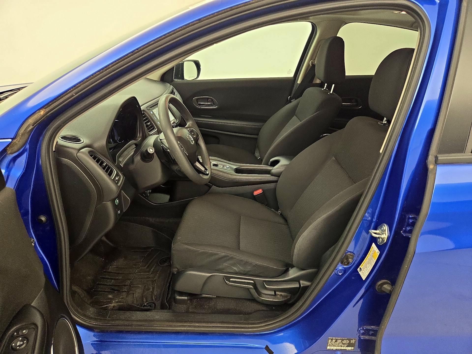 Thumbnail: 2018 Honda HR-V - 11