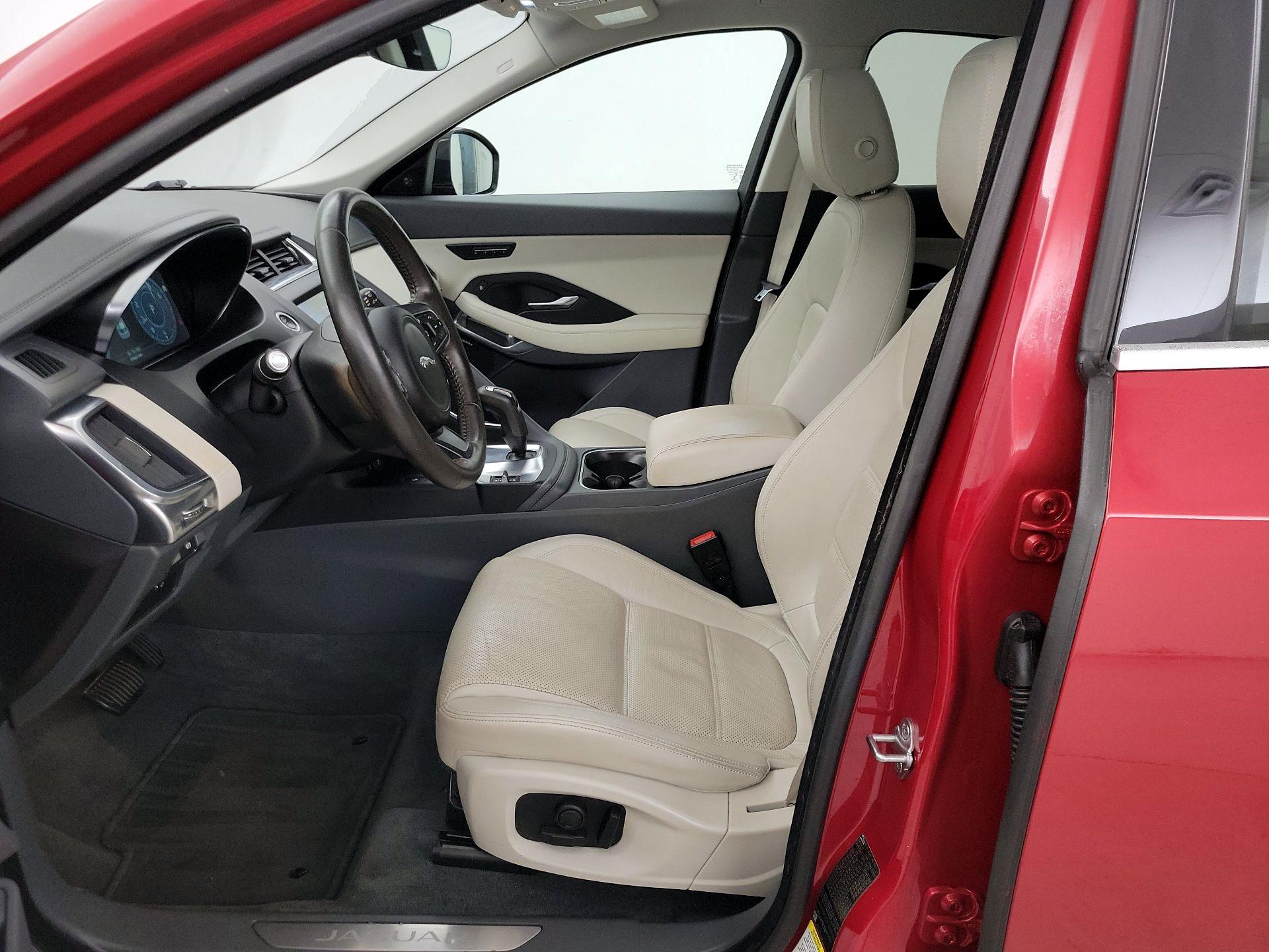 Thumbnail: 2019 Jaguar E-Pace - 11