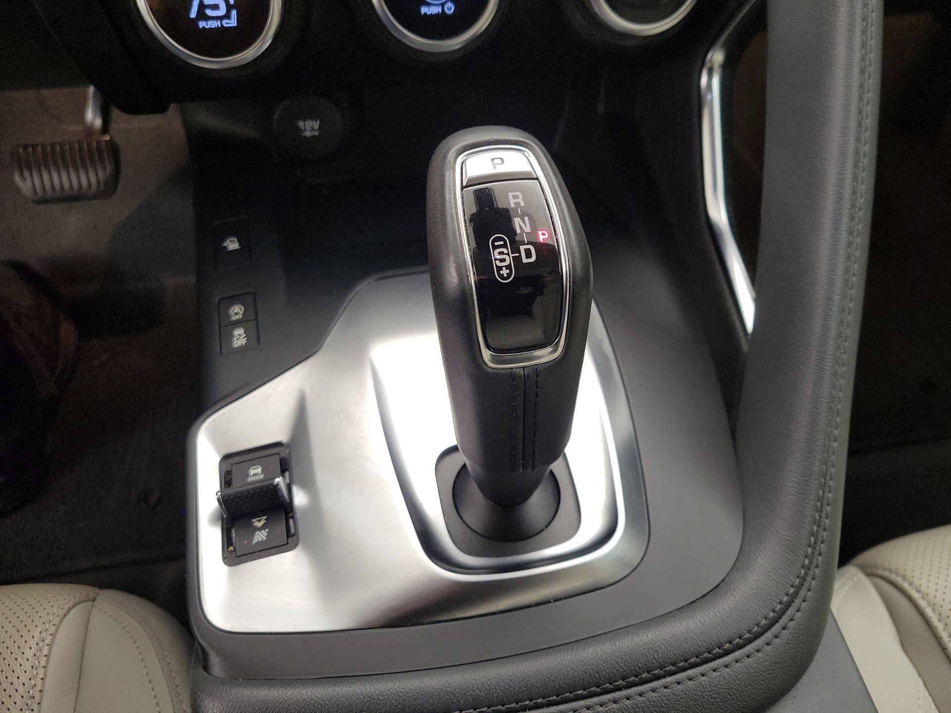 Thumbnail: 2019 Jaguar E-Pace - 17