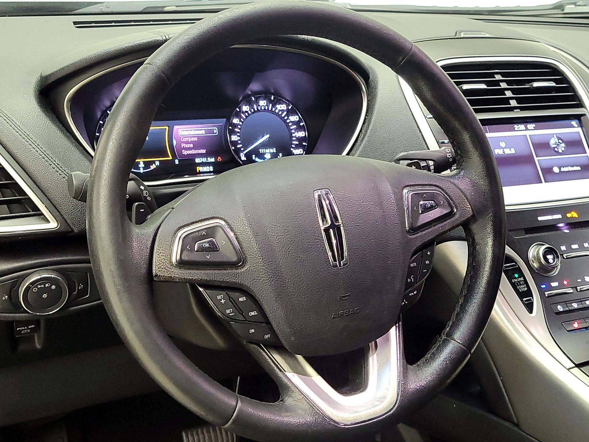 Thumbnail: 2017 Lincoln MKX - 10