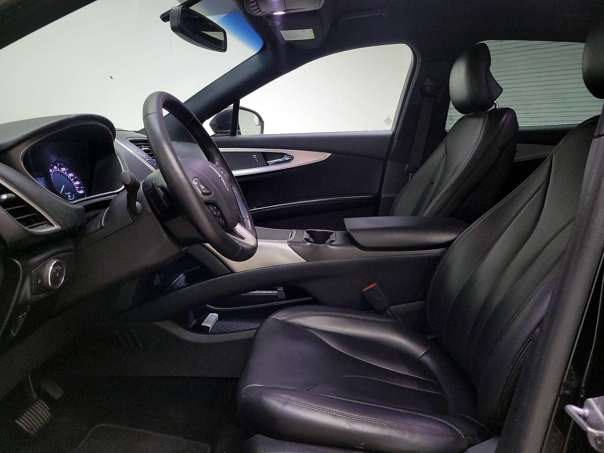 Thumbnail: 2017 Lincoln MKX - 11