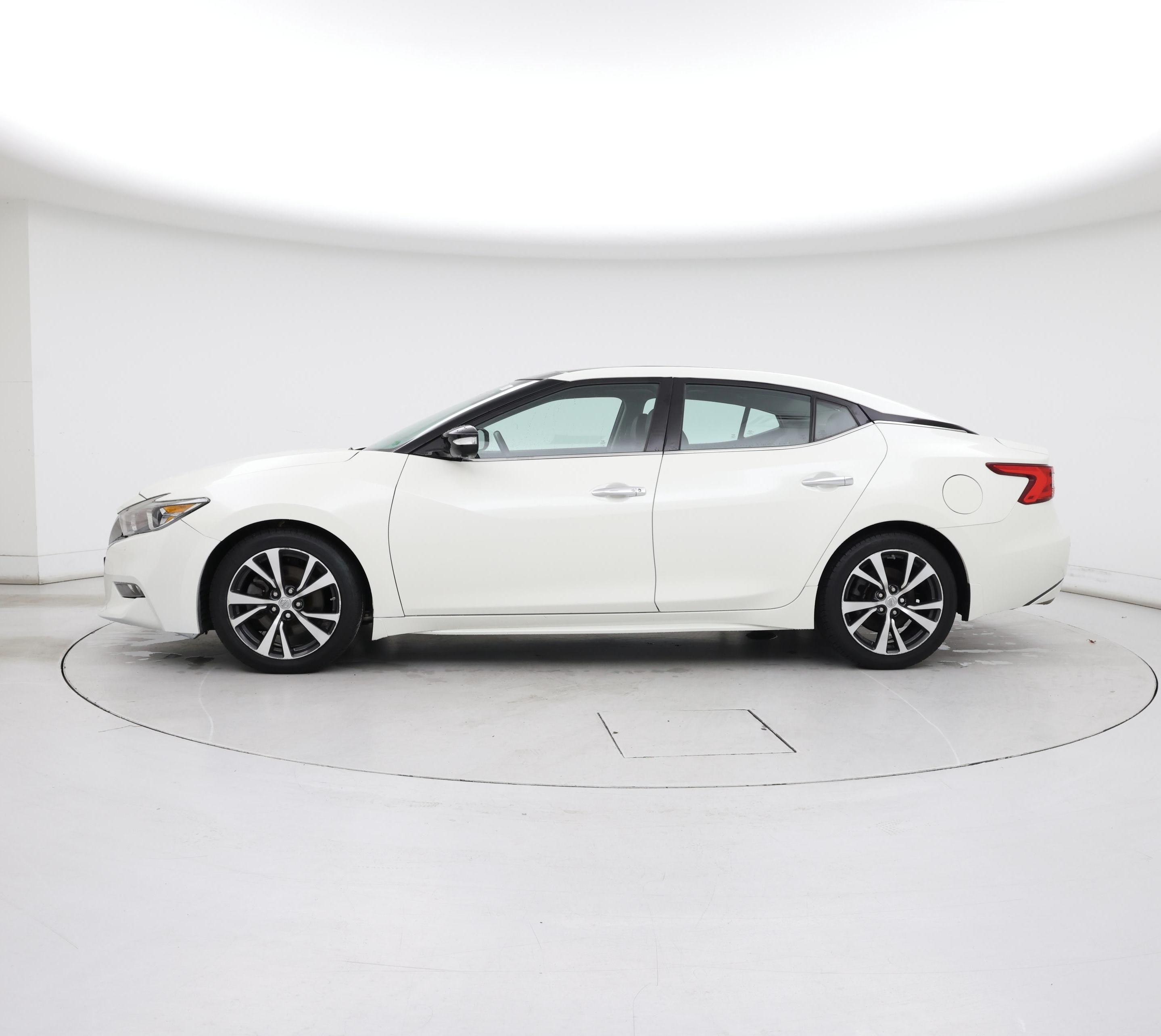 Thumbnail: 2017 Nissan Maxima - 3