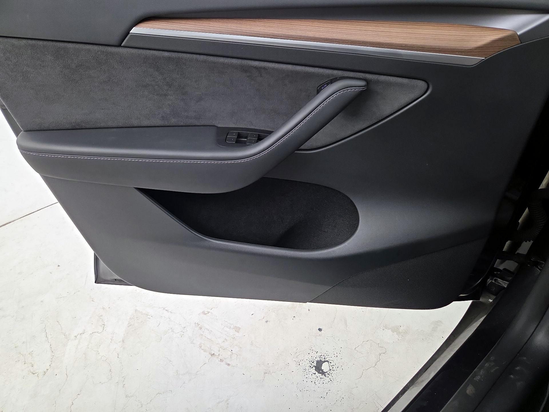Thumbnail: 2024 Tesla Model Y - 12