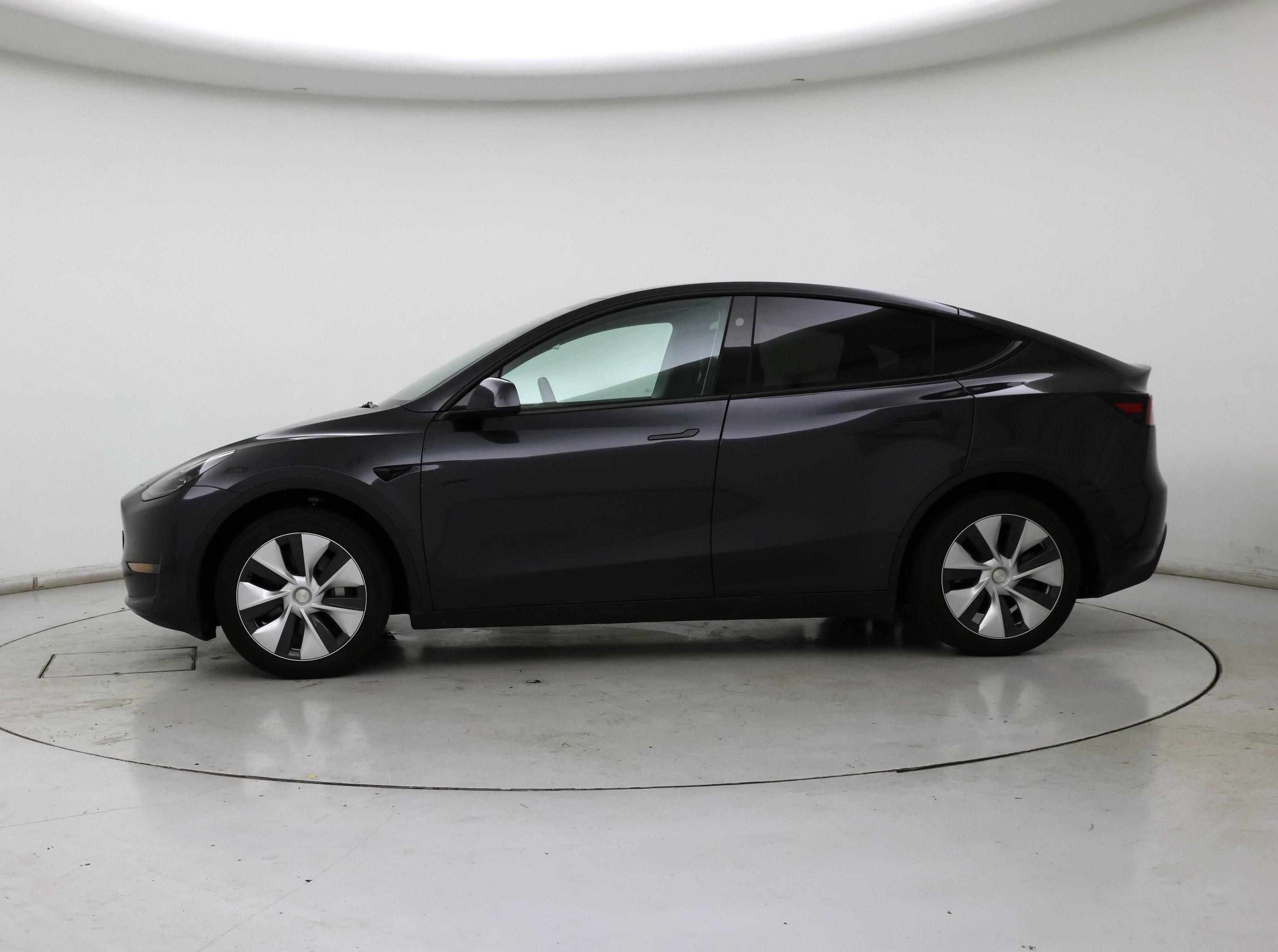 Thumbnail: 2024 Tesla Model Y - 3
