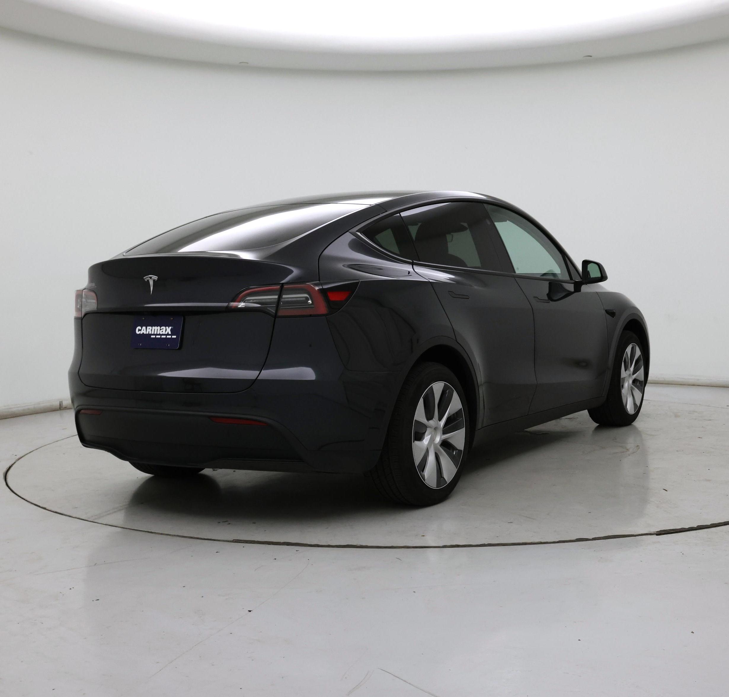 Thumbnail: 2024 Tesla Model Y - 8