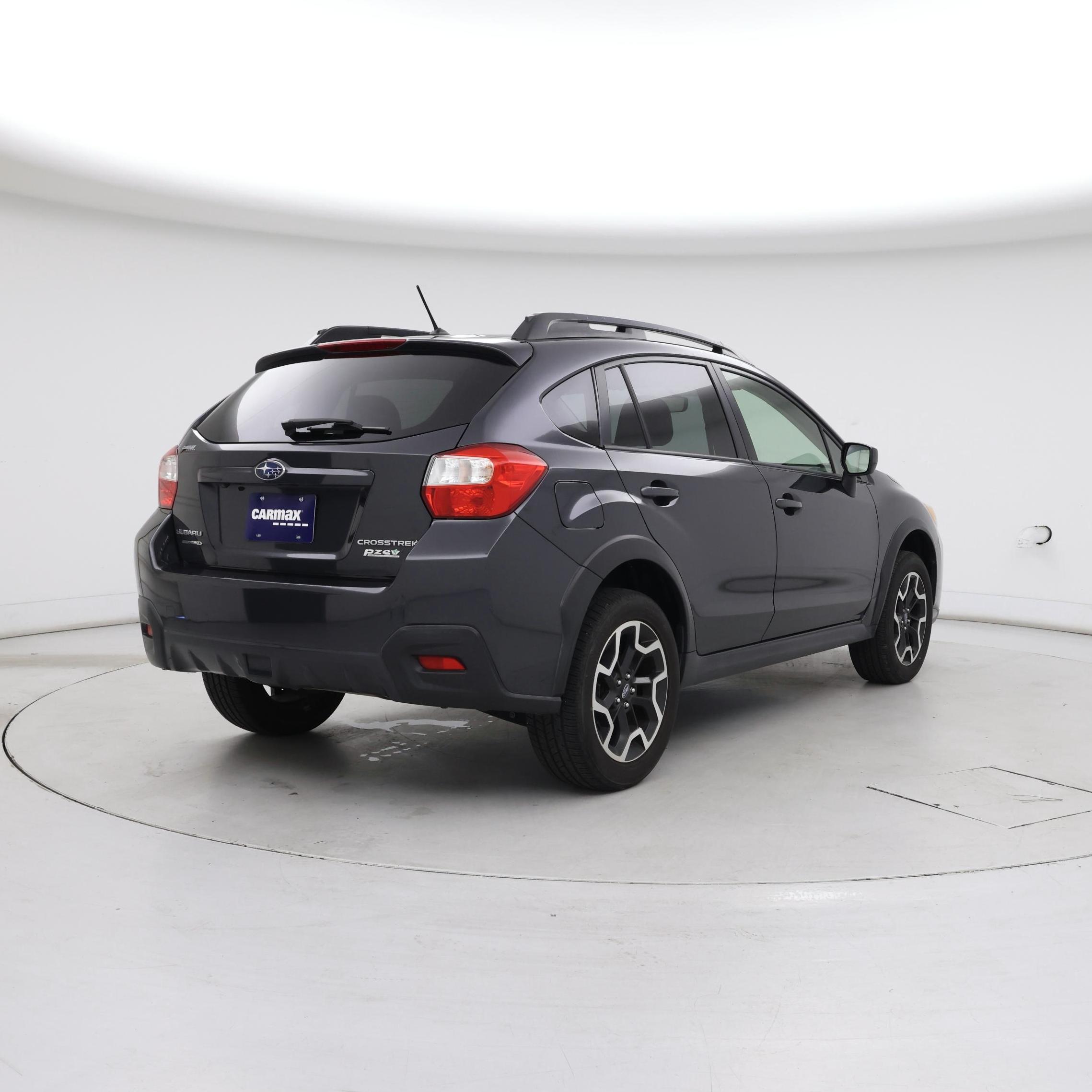 Thumbnail: 2017 Subaru Crosstrek - 8