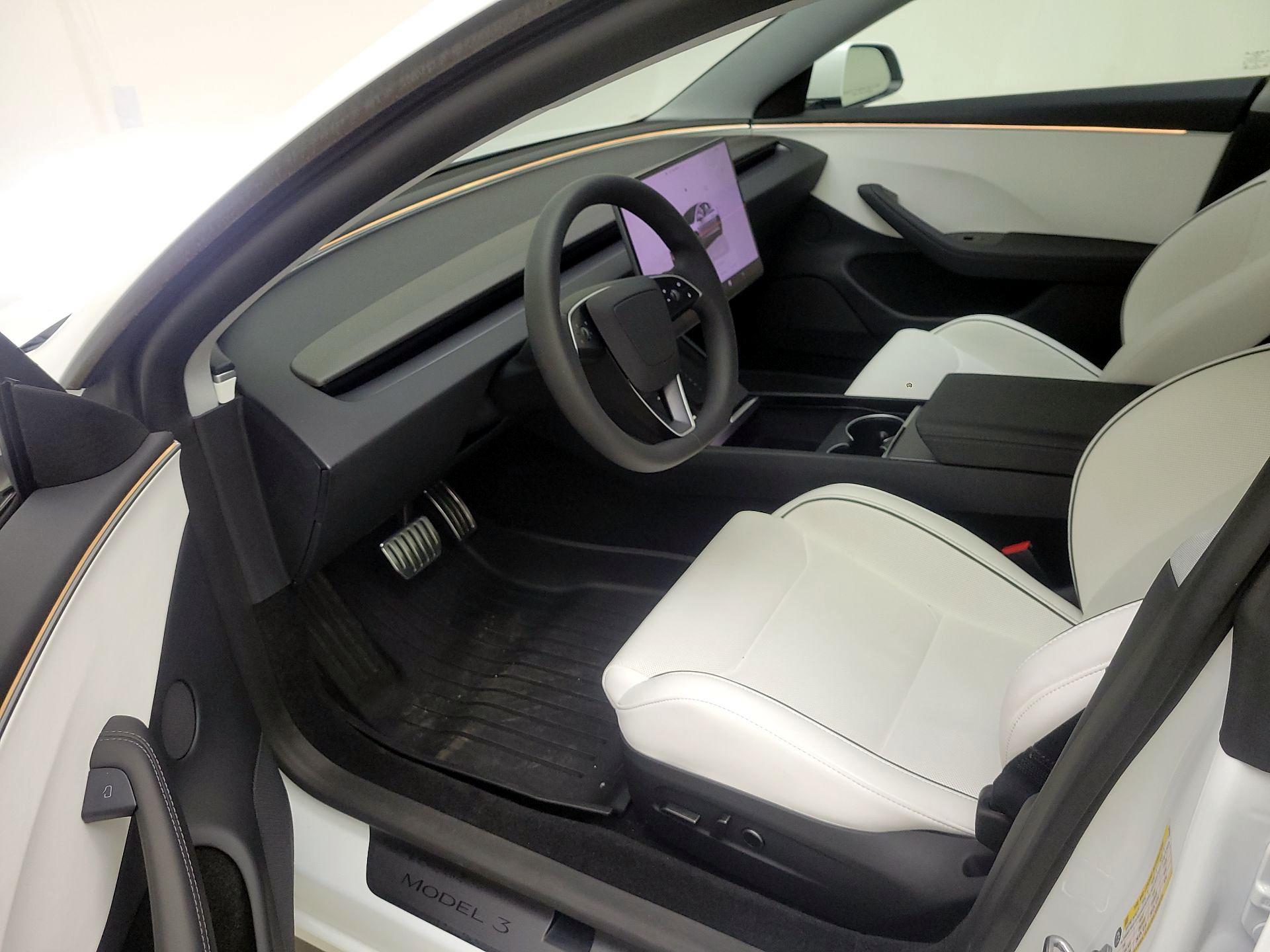 Thumbnail: 2025 Tesla Model 3 - 11