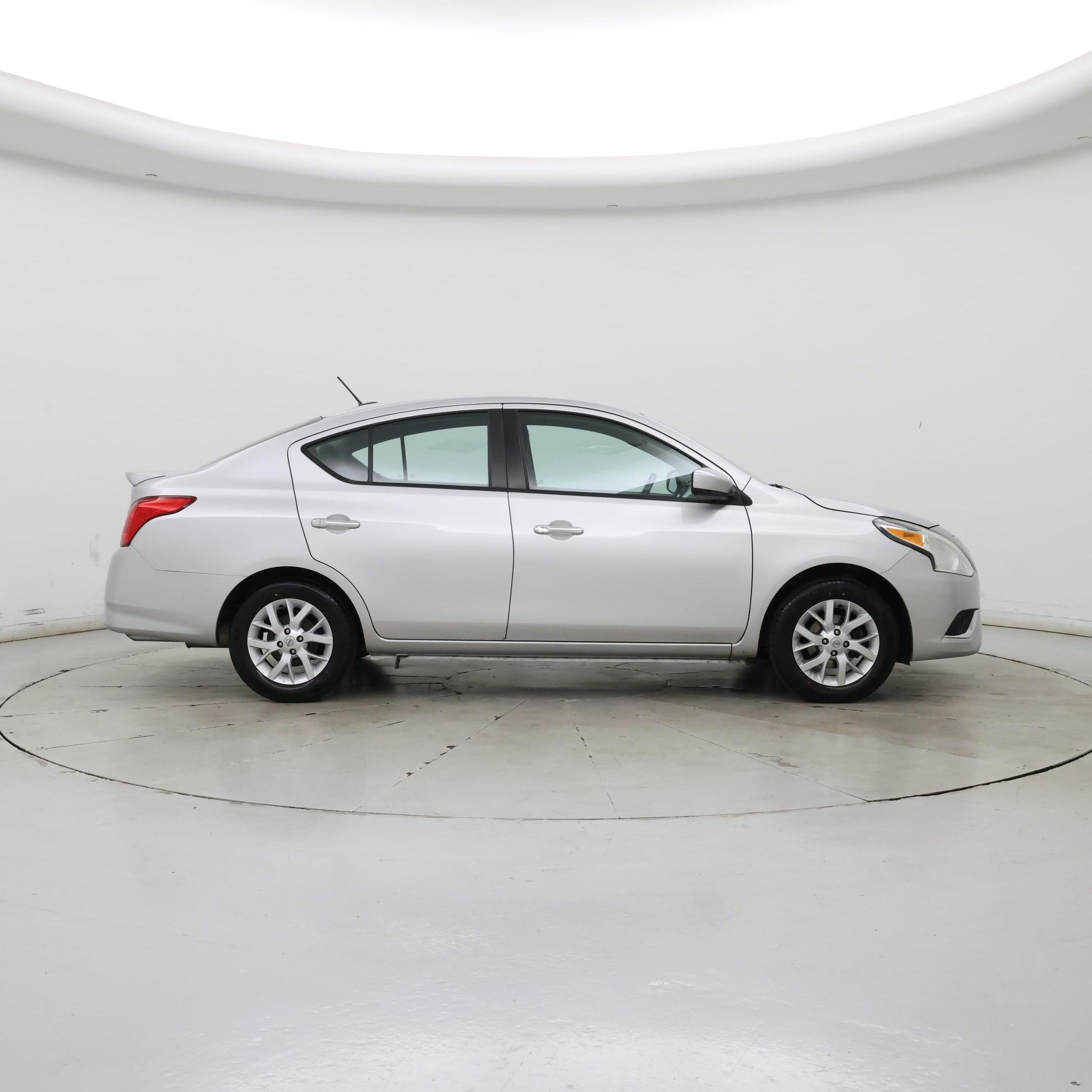 Thumbnail: 2018 Nissan Versa - 7