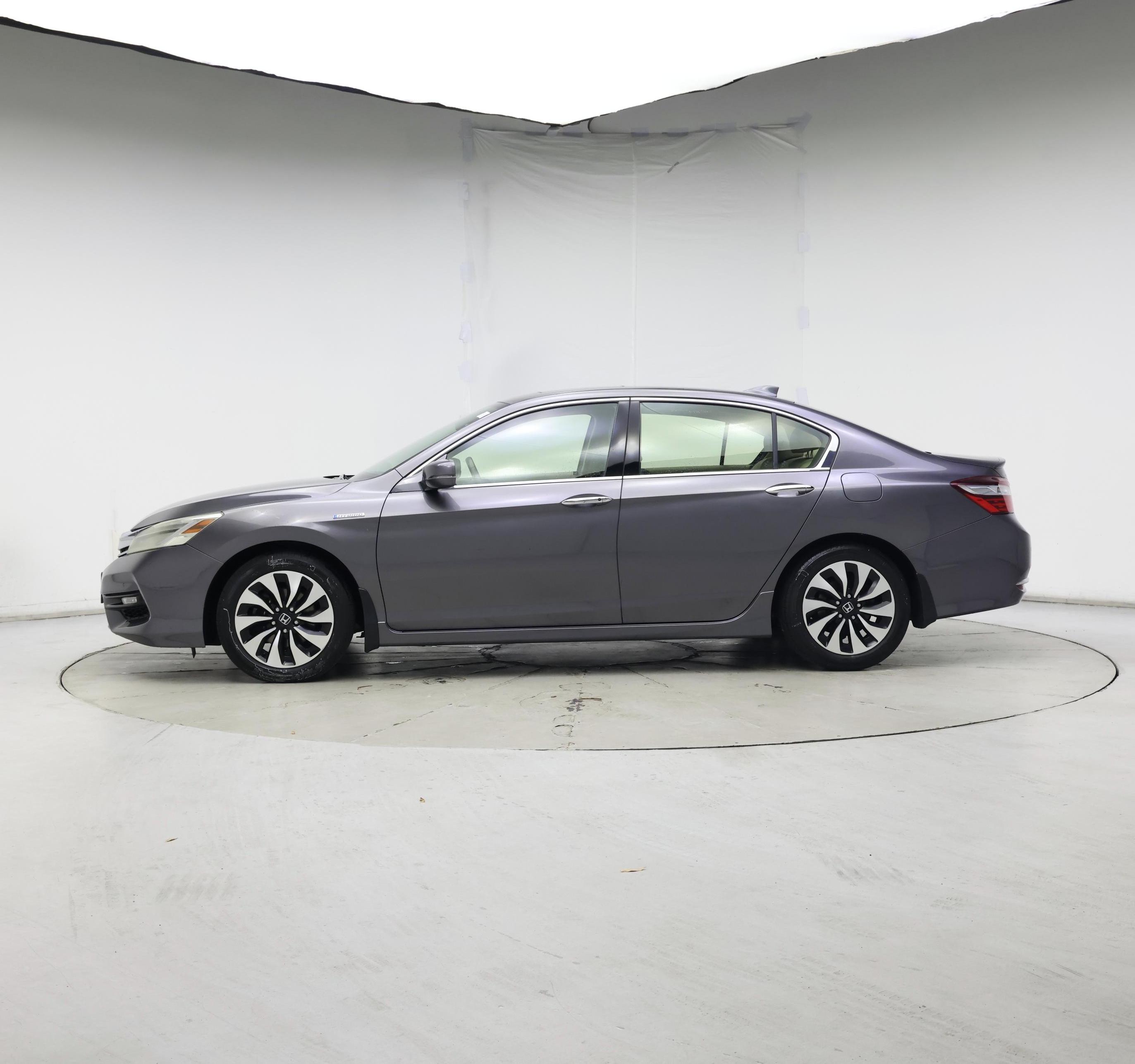 Thumbnail: 2017 Honda Accord - 3