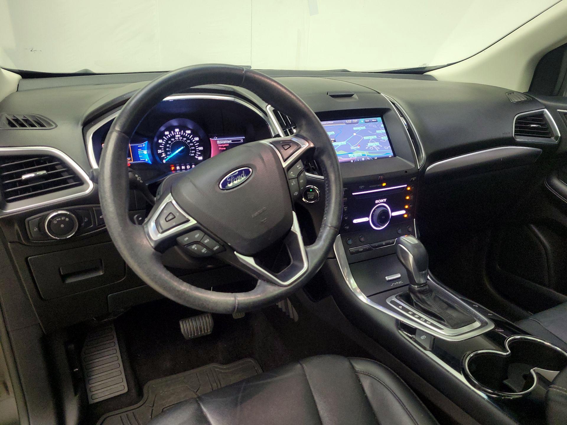 Thumbnail: 2015 Ford Edge - 9