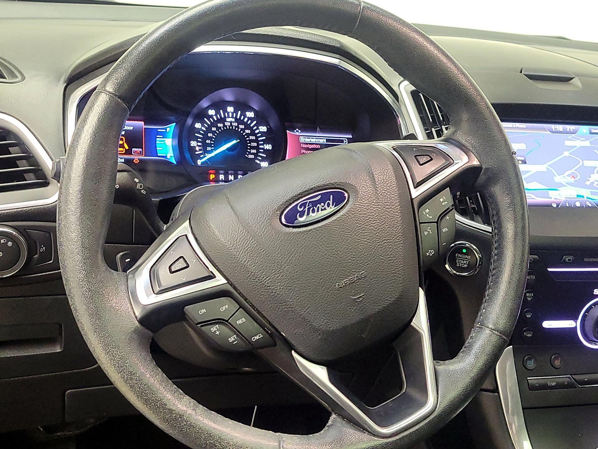 Thumbnail: 2015 Ford Edge - 10