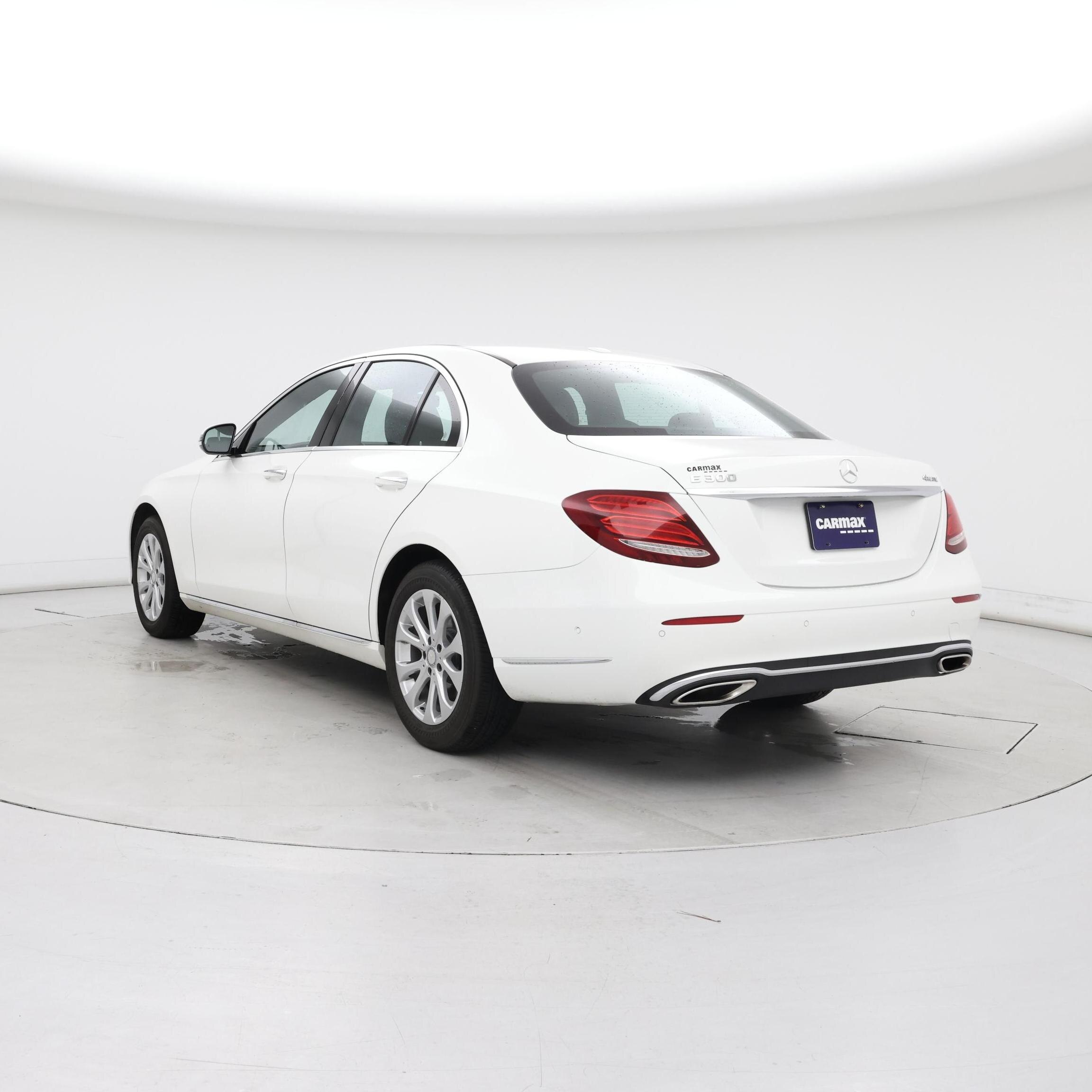 Thumbnail: 2017 Mercedes-Benz E-Class - 2