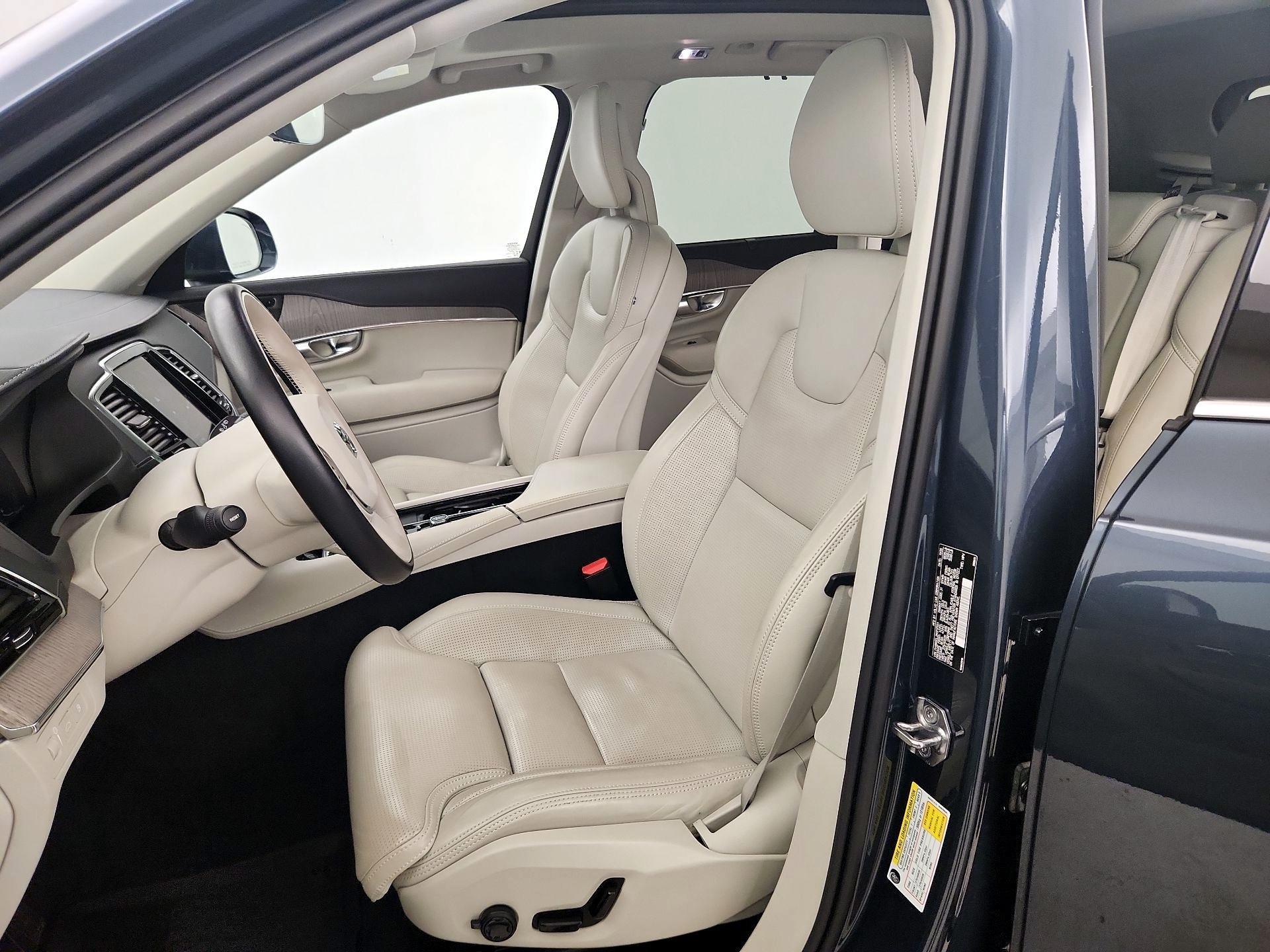 Thumbnail: 2021 Volvo XC90 - 10