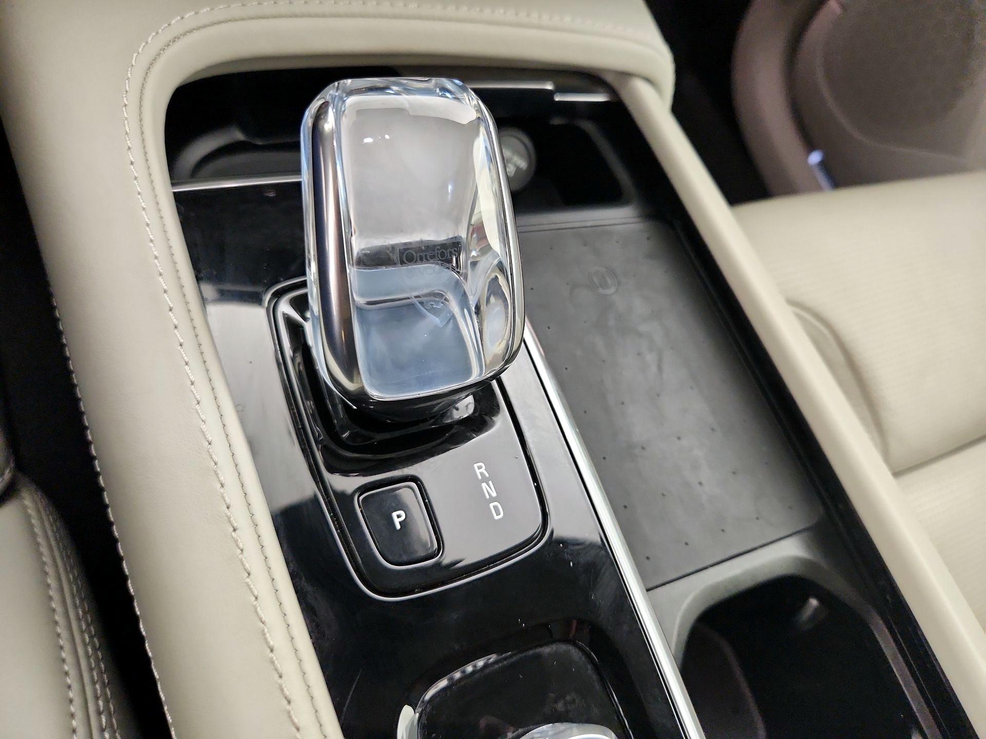 Thumbnail: 2021 Volvo XC90 - 18