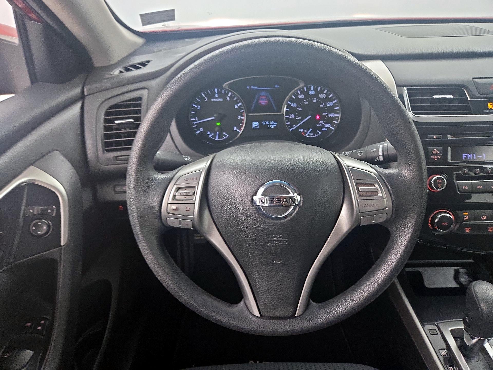 Thumbnail: 2014 Nissan Altima - 10