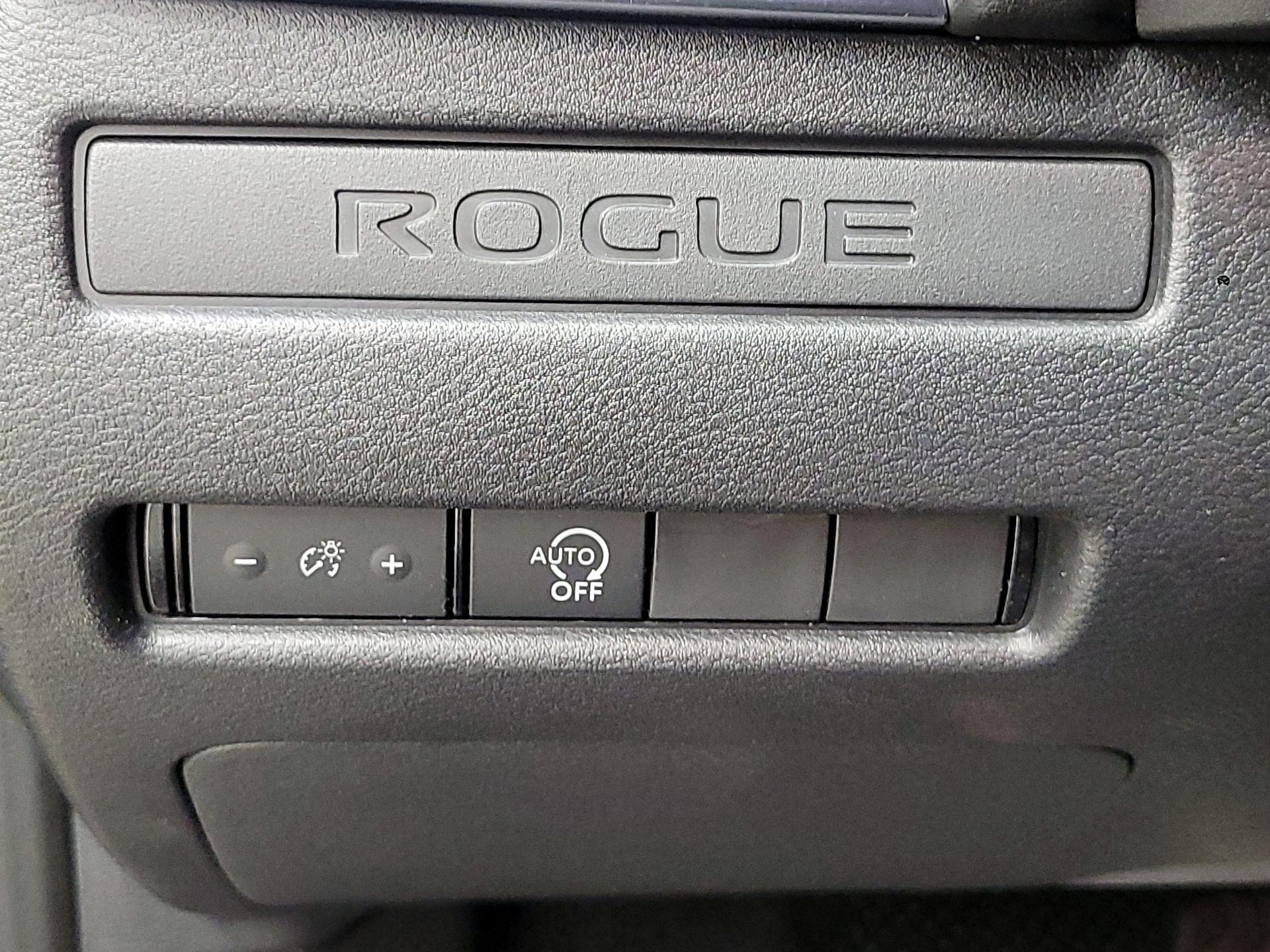 Thumbnail: 2023 Nissan Rogue - 13