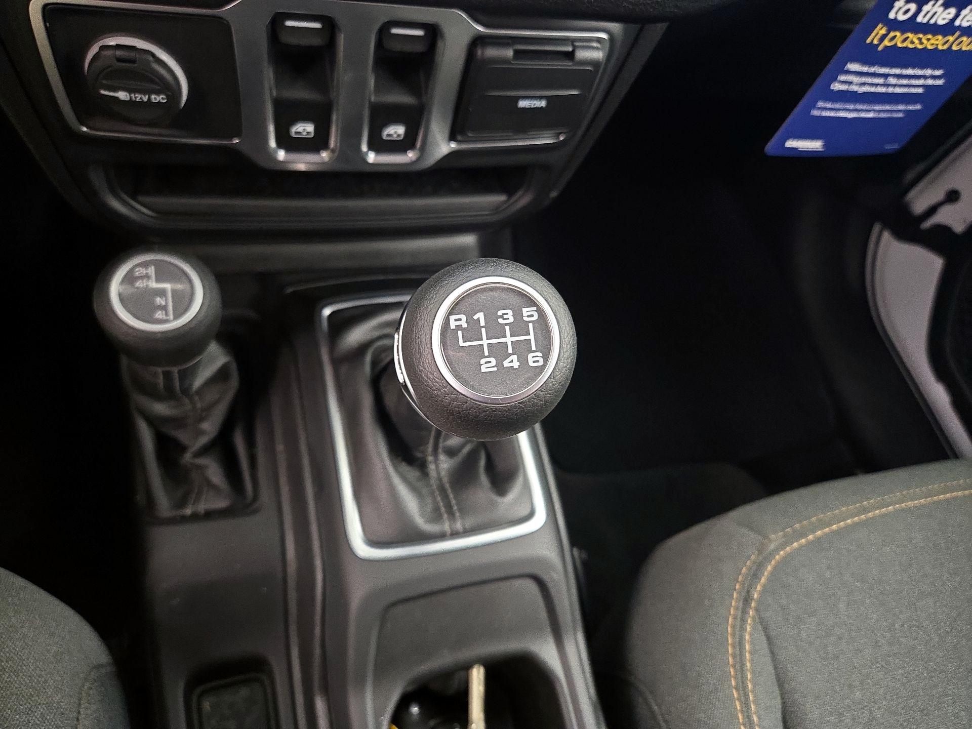 Thumbnail: 2025 Jeep Wrangler - 17