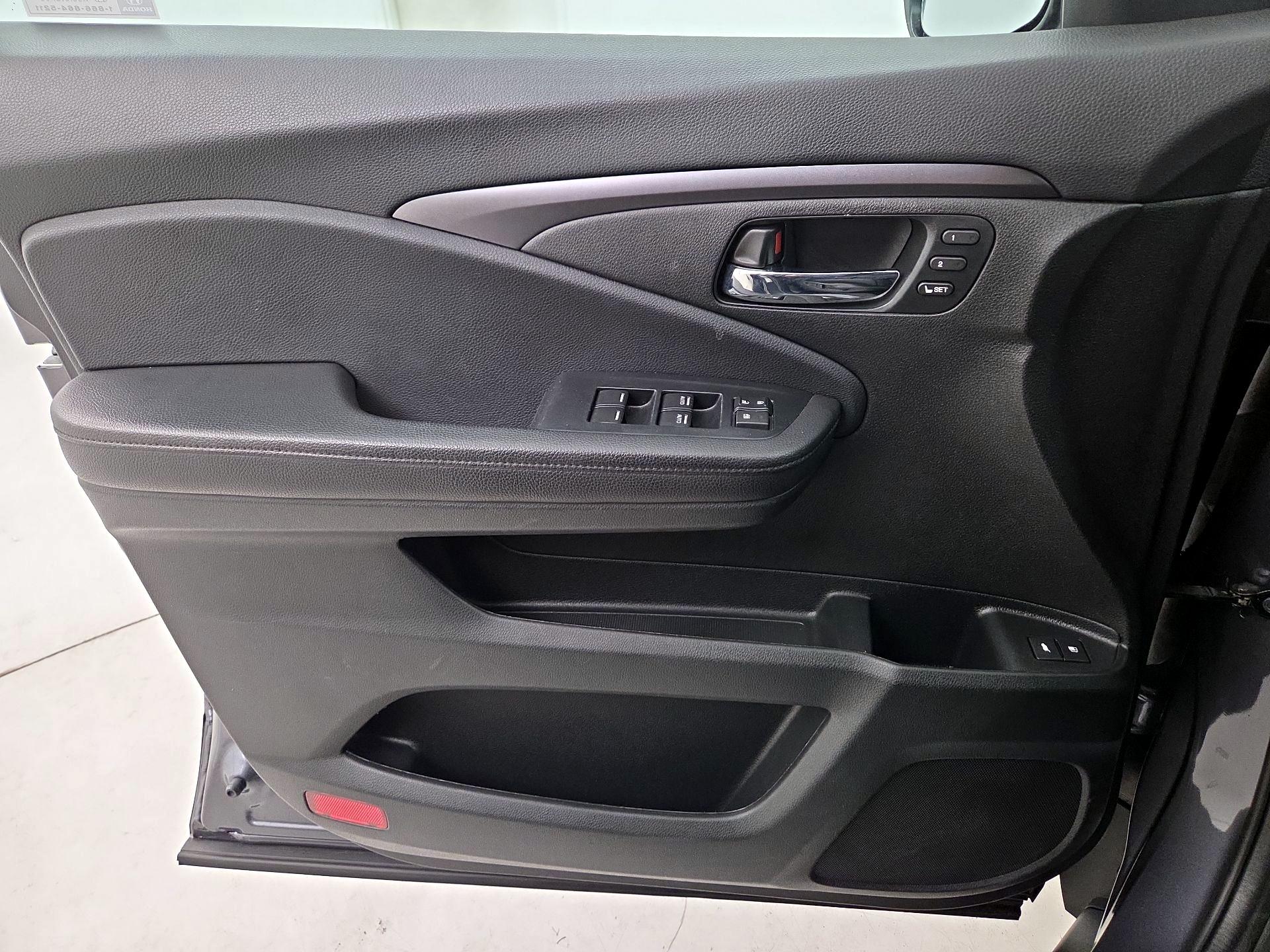 Thumbnail: 2022 Honda Pilot - 12