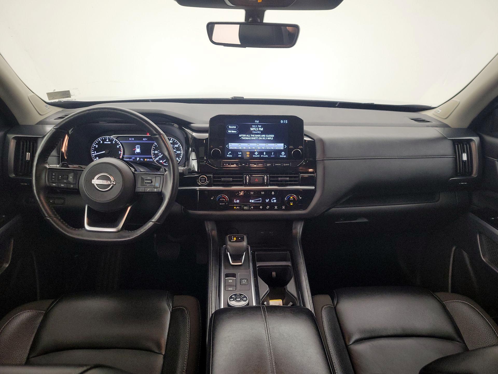 Thumbnail: 2023 Nissan Pathfinder - 9