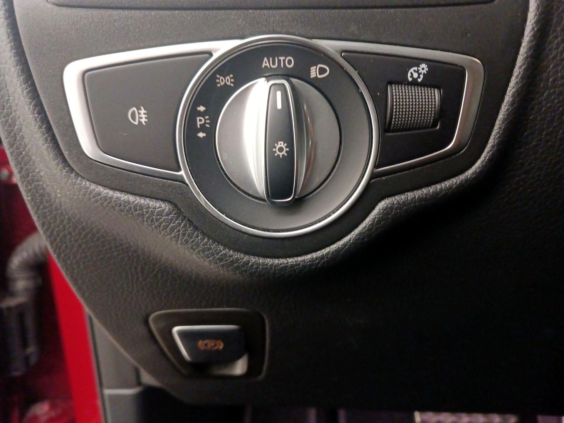 Thumbnail: 2020 Mercedes-Benz GLC - 13