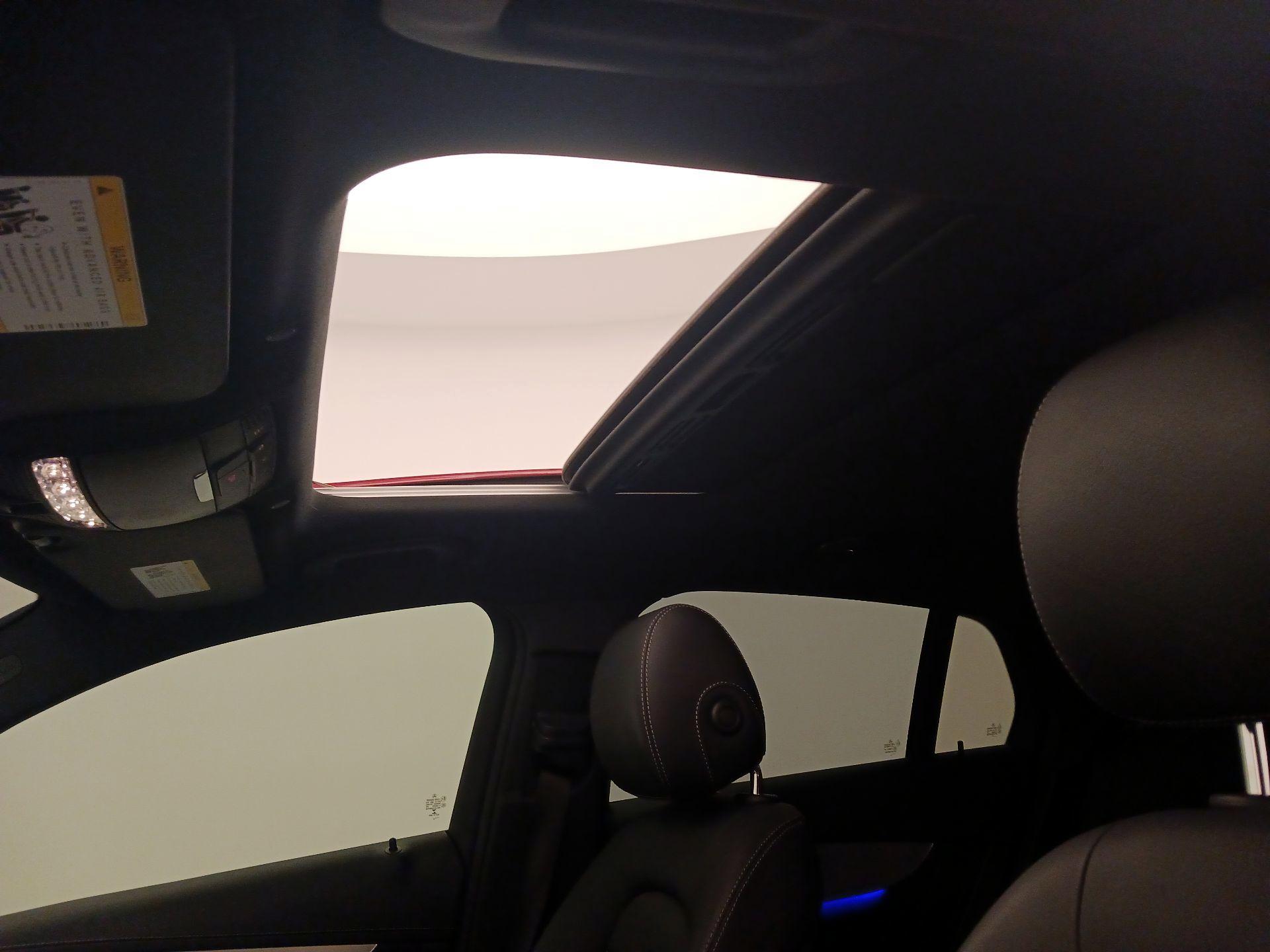 Thumbnail: 2020 Mercedes-Benz GLC - 20