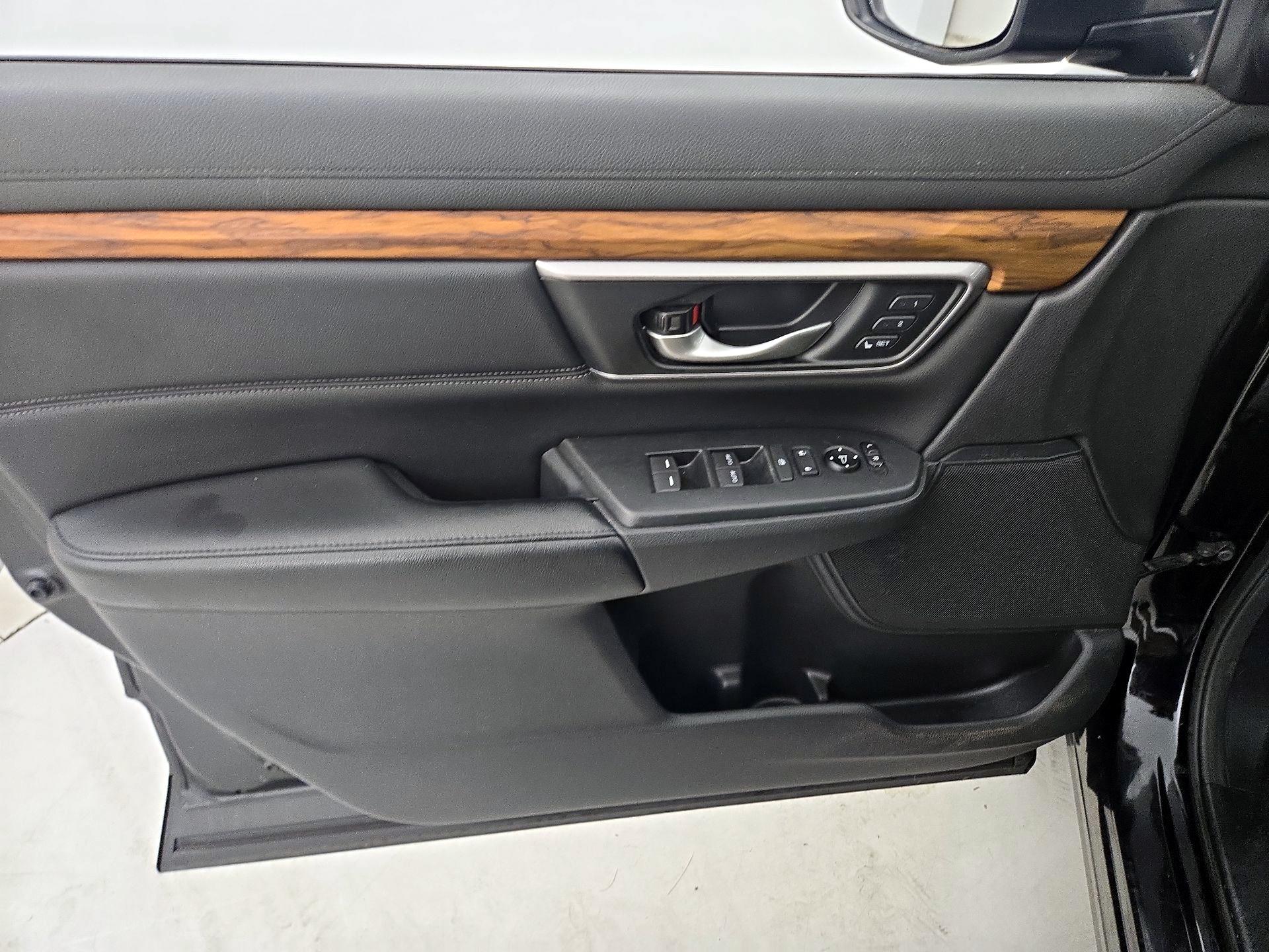 Thumbnail: 2017 Honda CR-V - 12