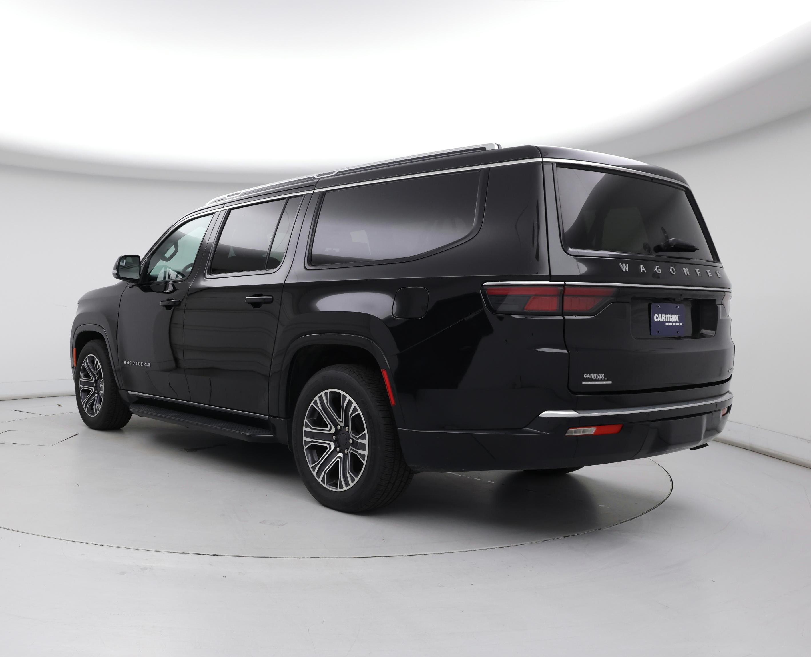 Thumbnail: 2023 Jeep Wagoneer - 2