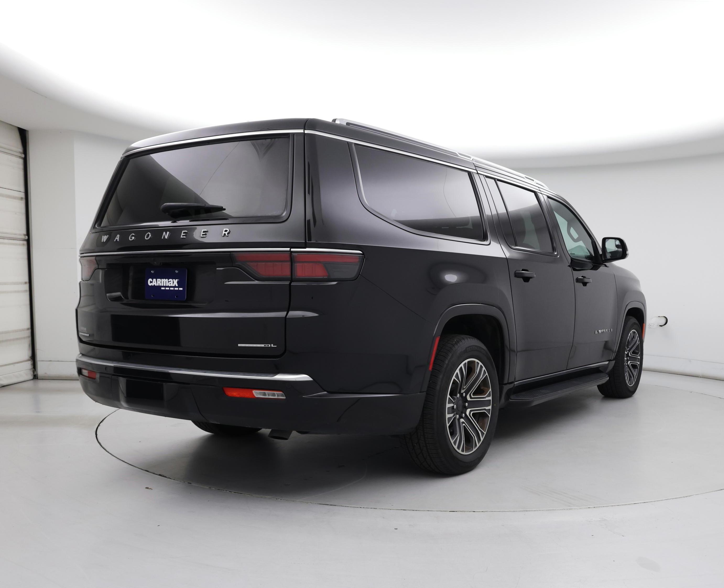 Thumbnail: 2023 Jeep Wagoneer - 8