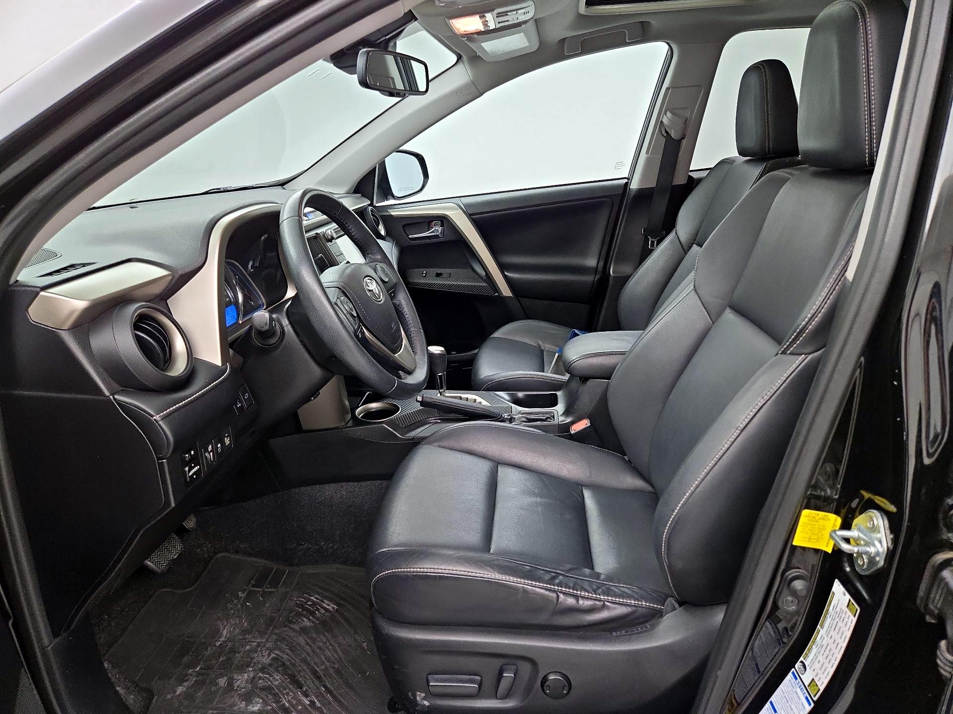 Thumbnail: 2014 Toyota RAV4 - 11