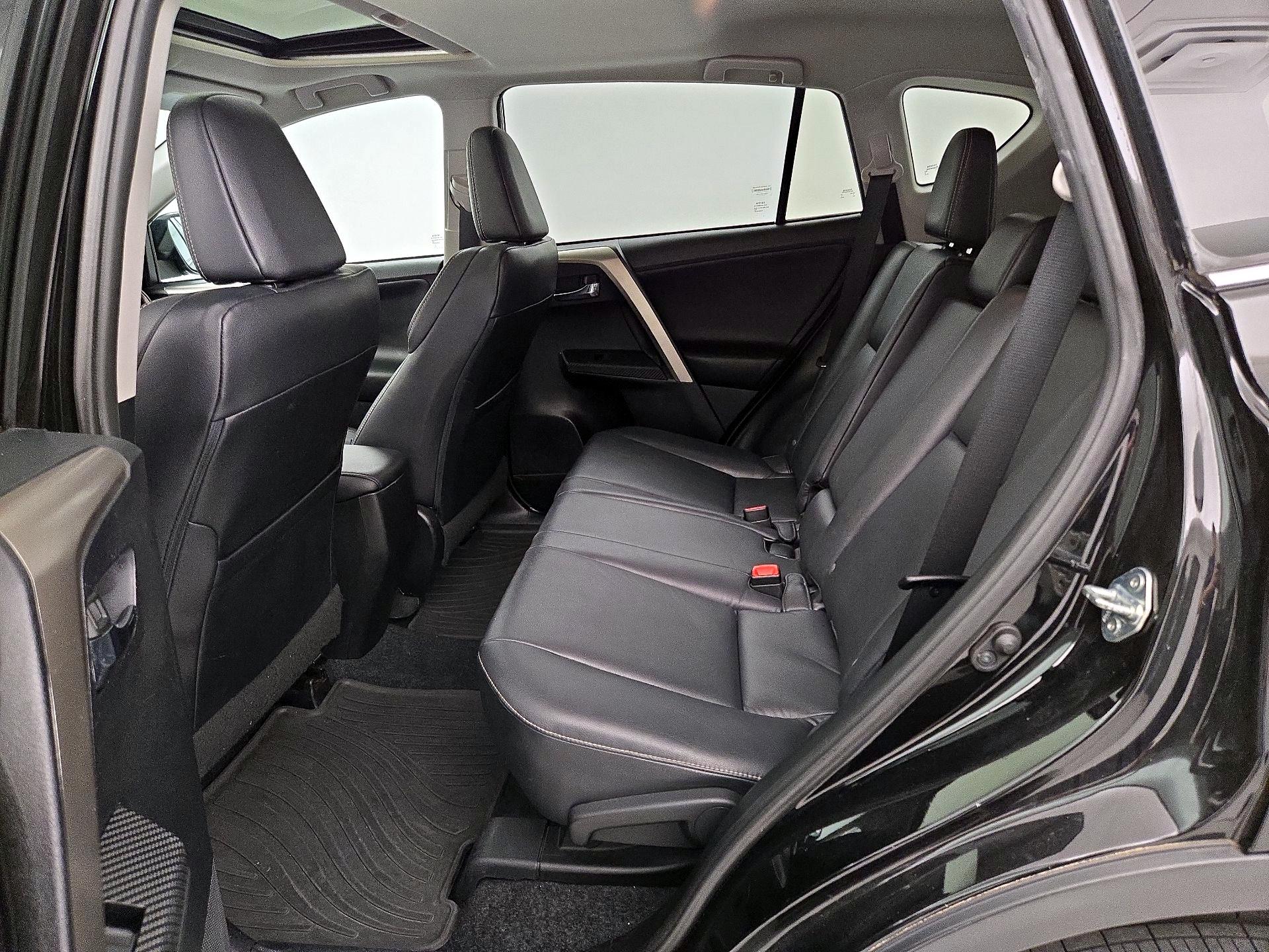 Thumbnail: 2014 Toyota RAV4 - 20