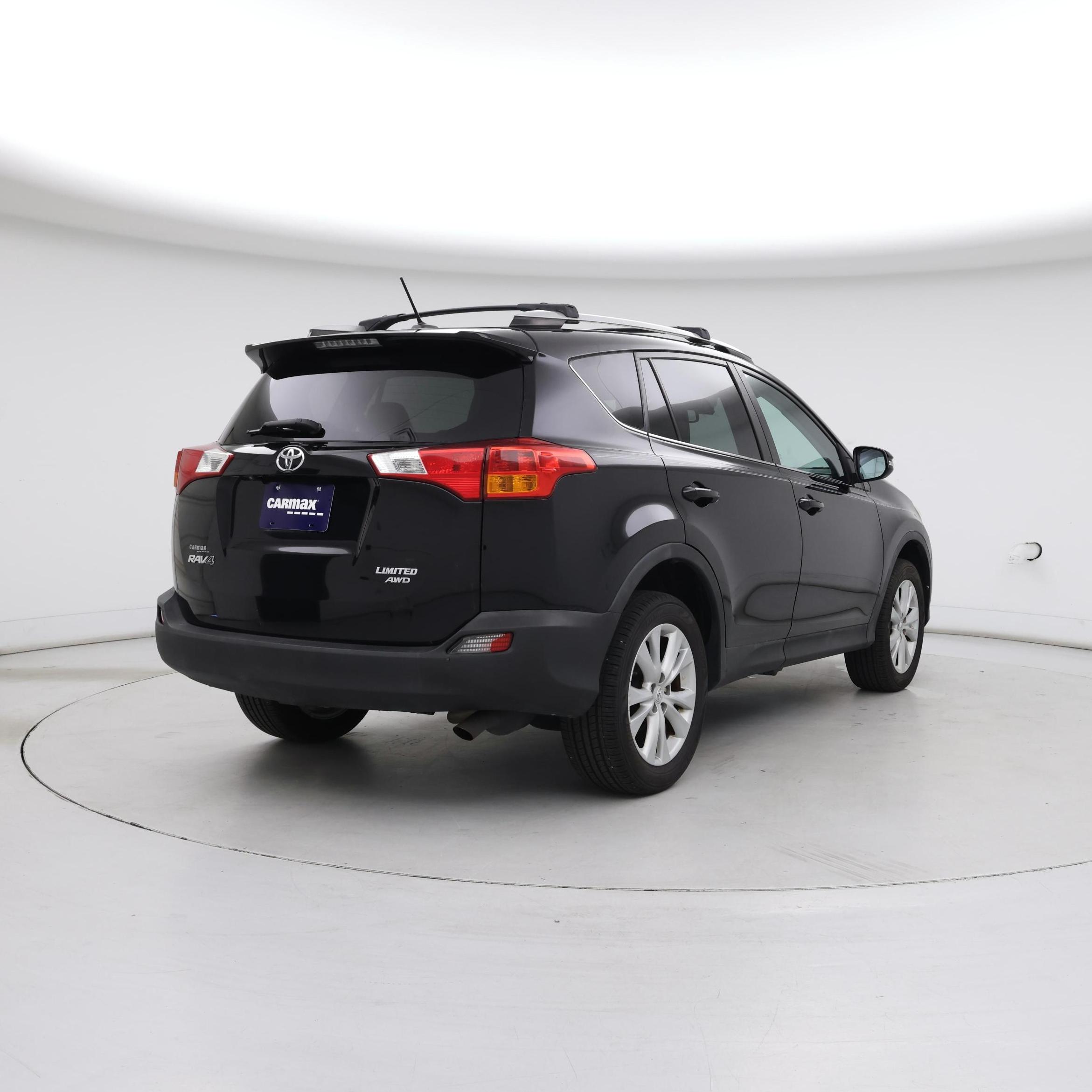 Thumbnail: 2014 Toyota RAV4 - 8