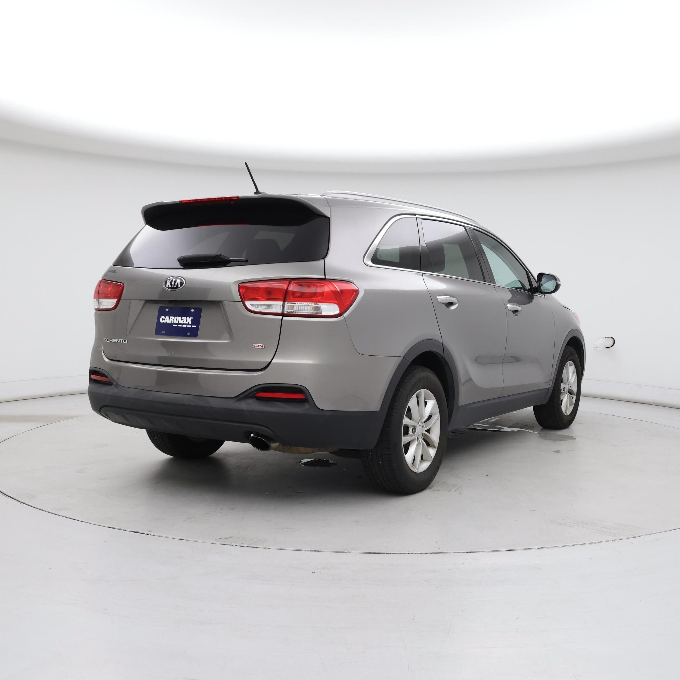 Thumbnail: 2017 Kia Sorento - 8