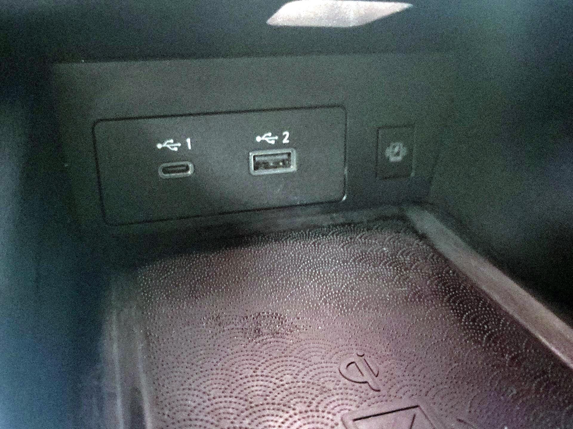 Thumbnail: 2023 INFINITI QX60 - 19