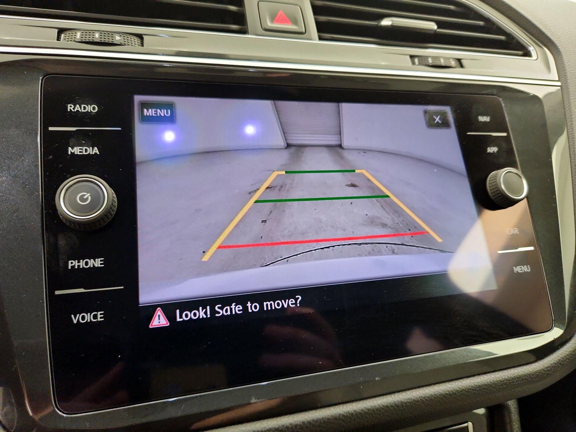 Thumbnail: 2019 Volkswagen Tiguan - 15