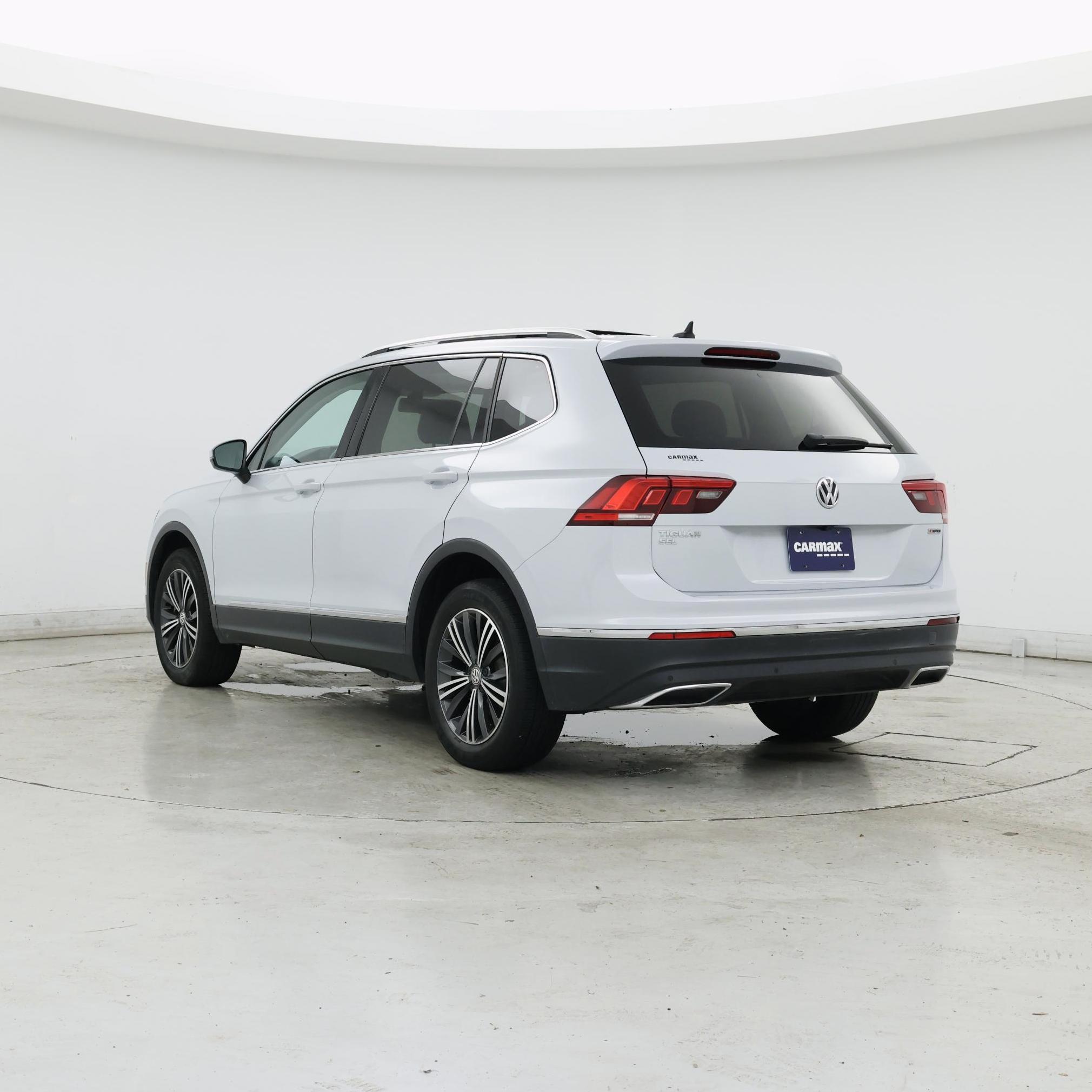 Thumbnail: 2019 Volkswagen Tiguan - 2