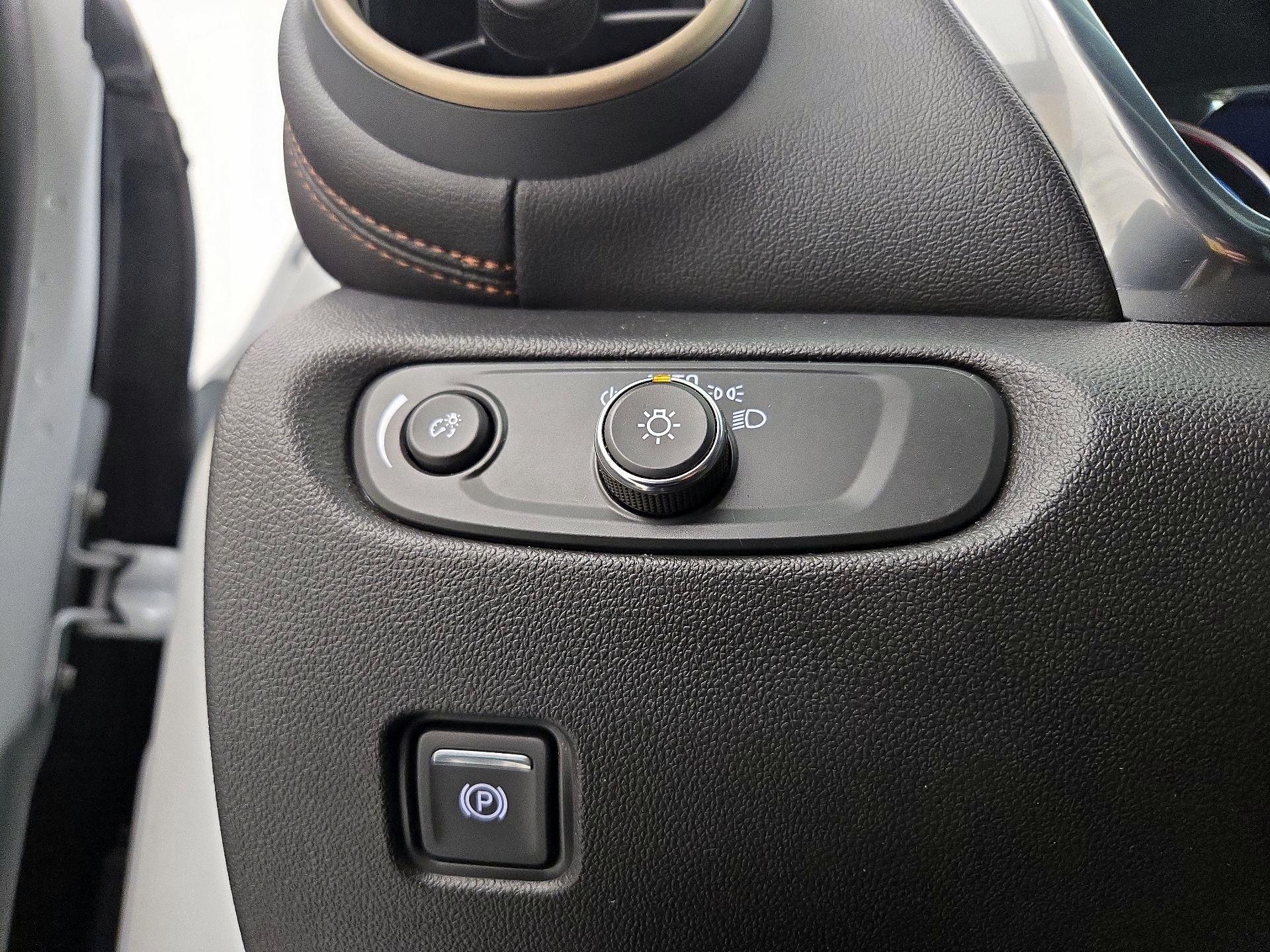 Thumbnail: 2023 Chevrolet Blazer - 13