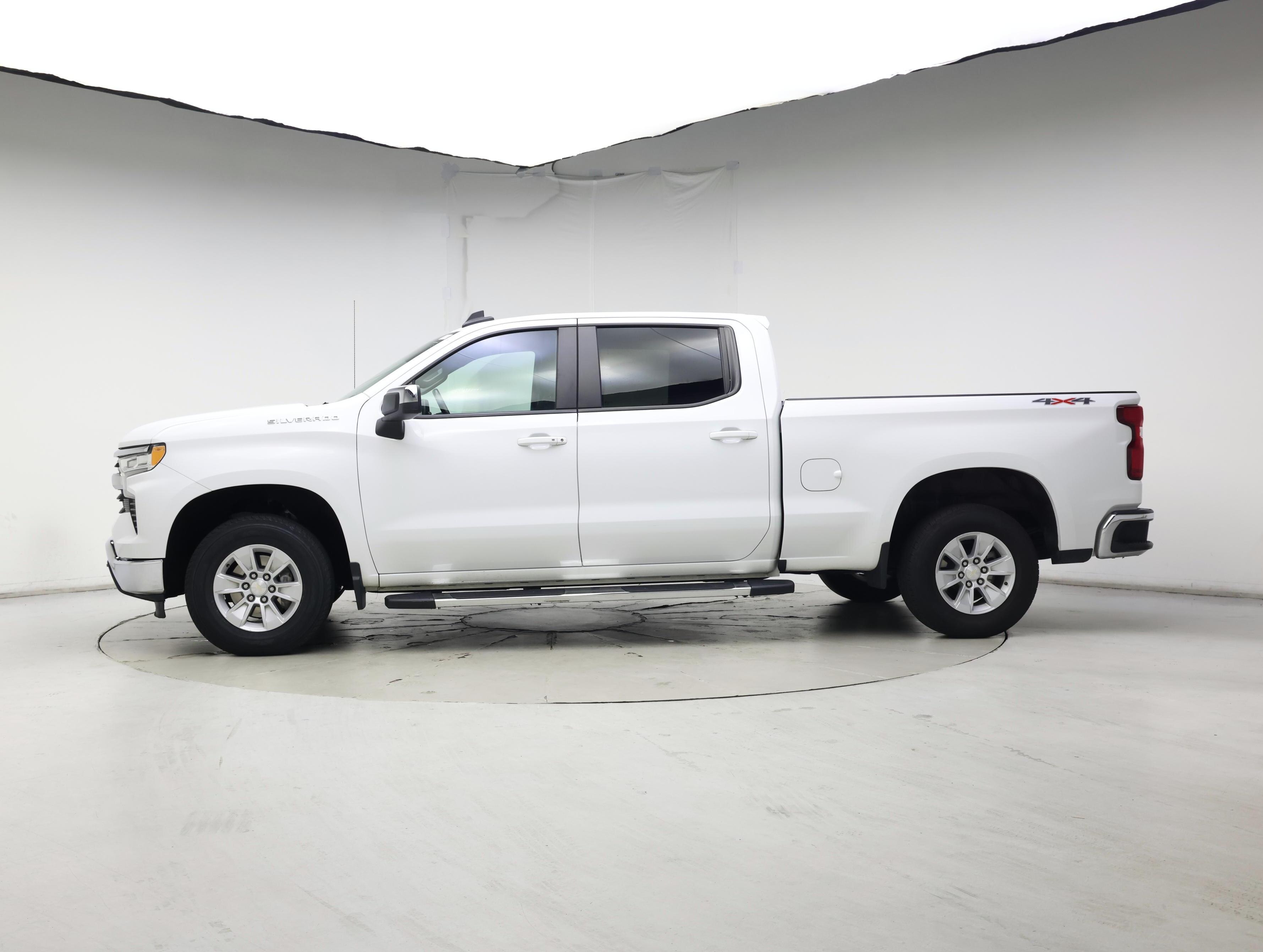 Thumbnail: 2023 Chevrolet Silverado 1500 - 3