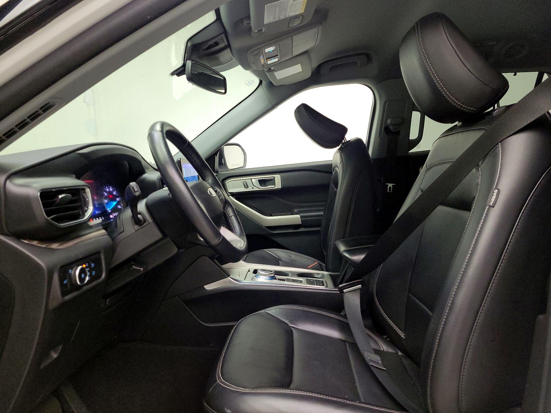 Thumbnail: 2023 Ford Explorer - 11