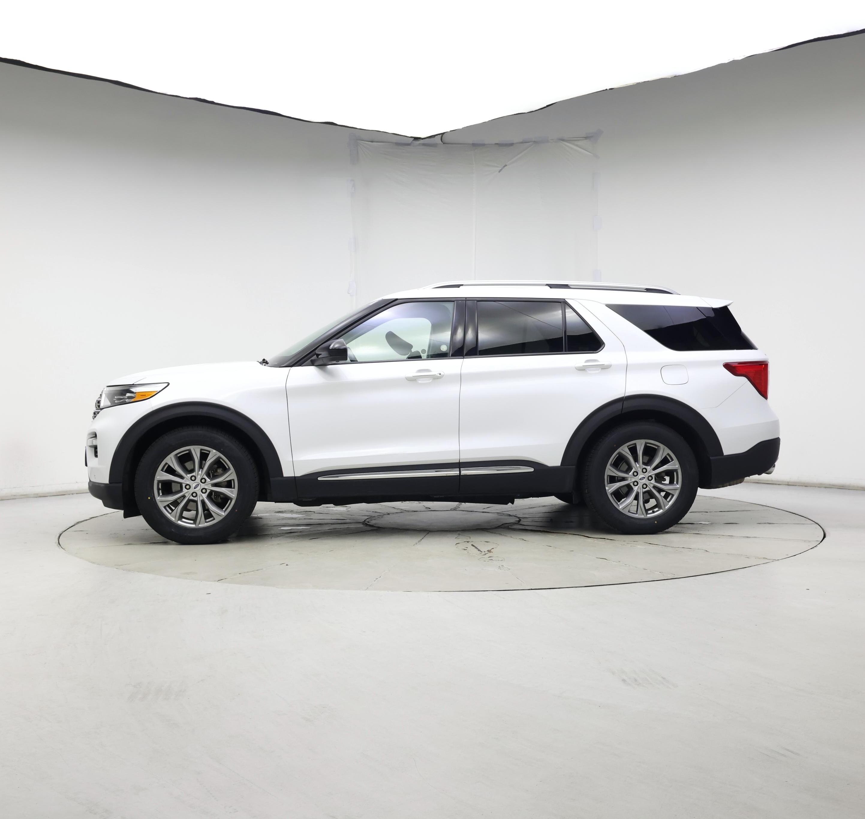 Thumbnail: 2023 Ford Explorer - 3
