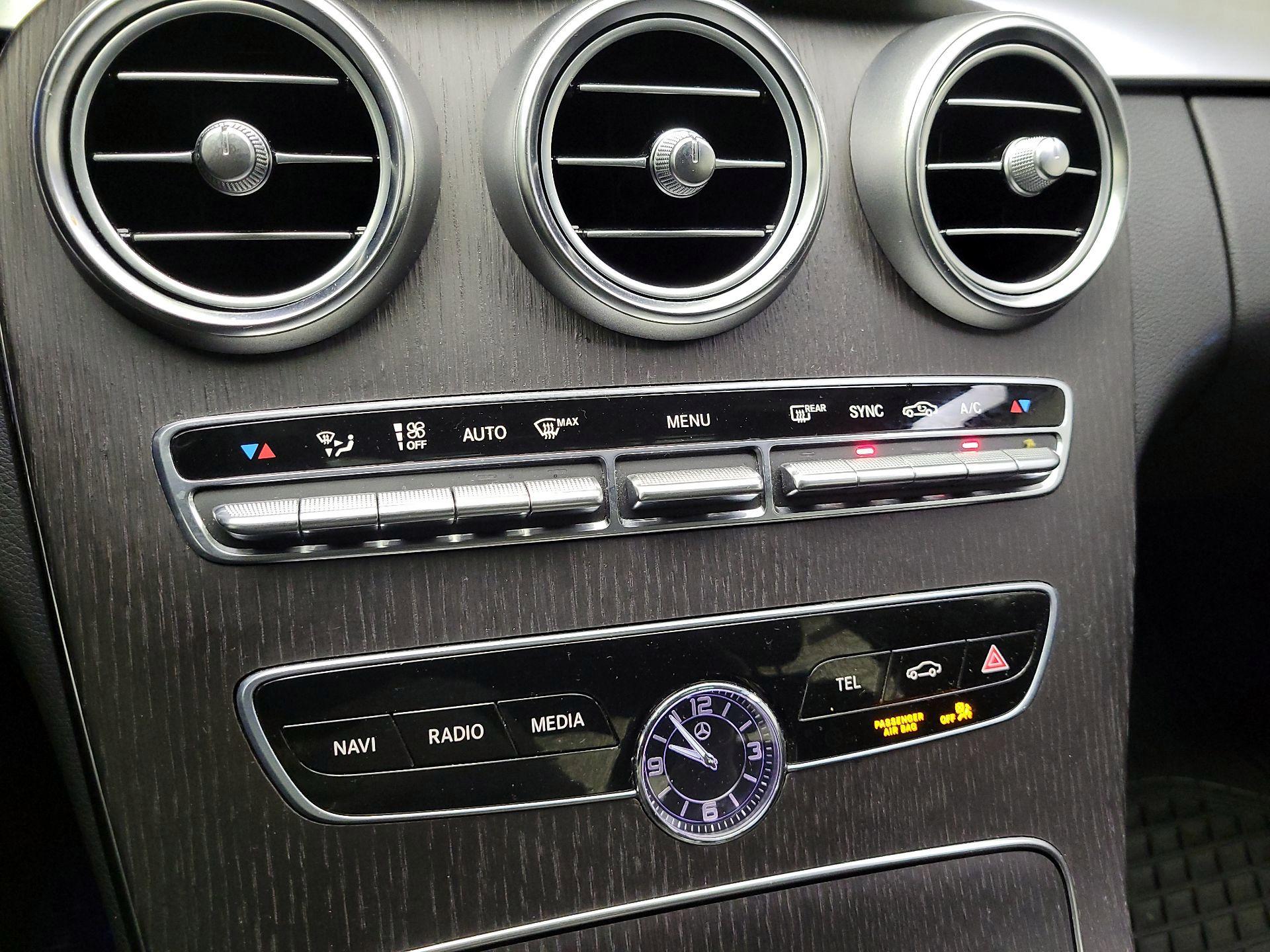 Thumbnail: 2021 Mercedes-Benz C-Class - 16
