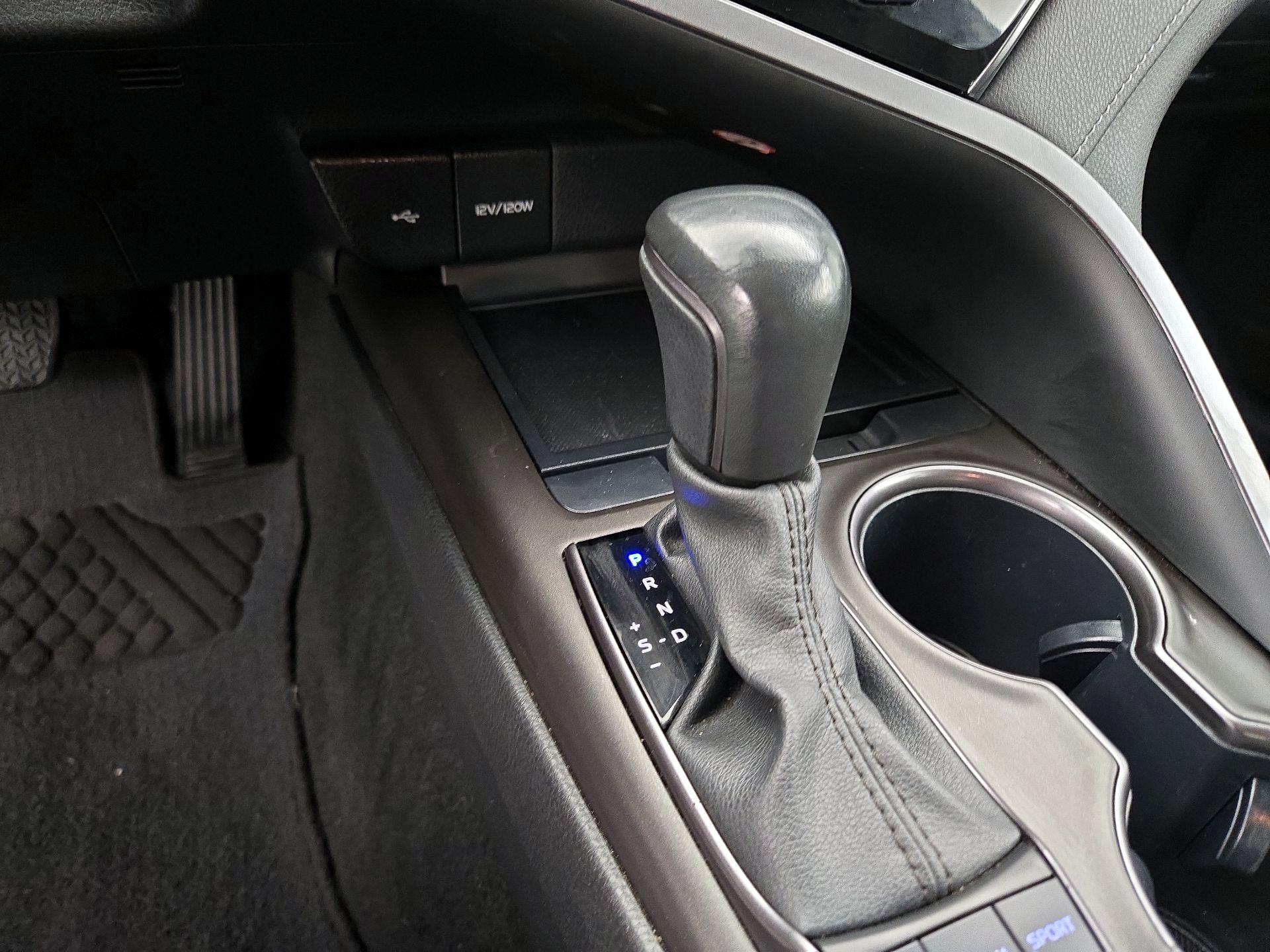 Thumbnail: 2023 Toyota Camry - 17