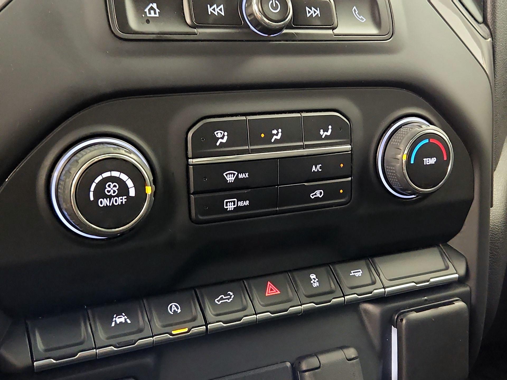 Thumbnail: 2022 Chevrolet Silverado 1500 - 16