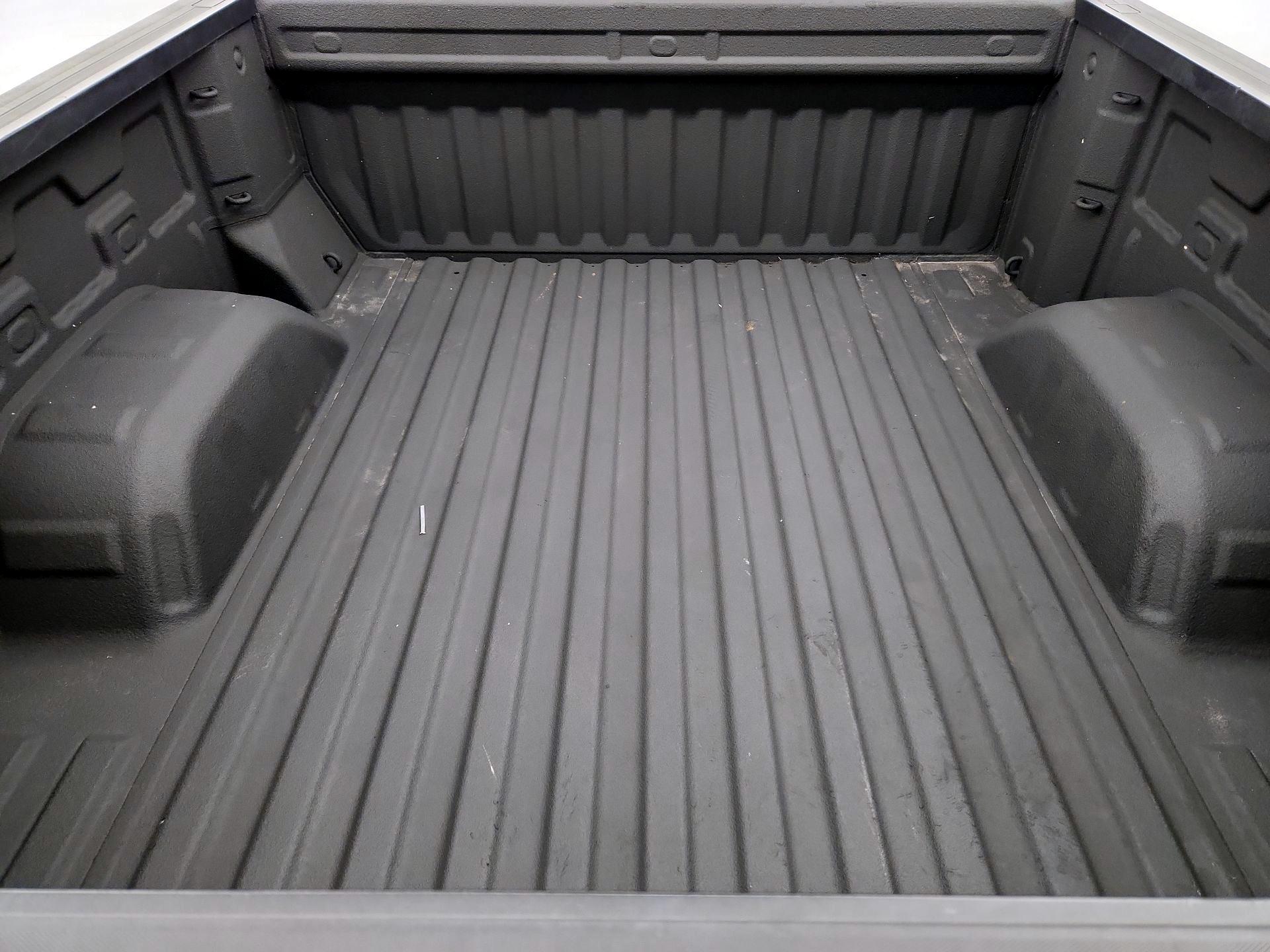Thumbnail: 2022 Chevrolet Silverado 1500 - 20